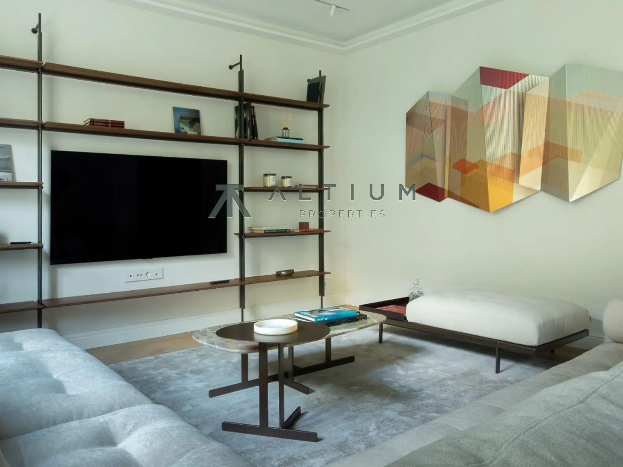 Renovated elegance in the heart of Jerónimos