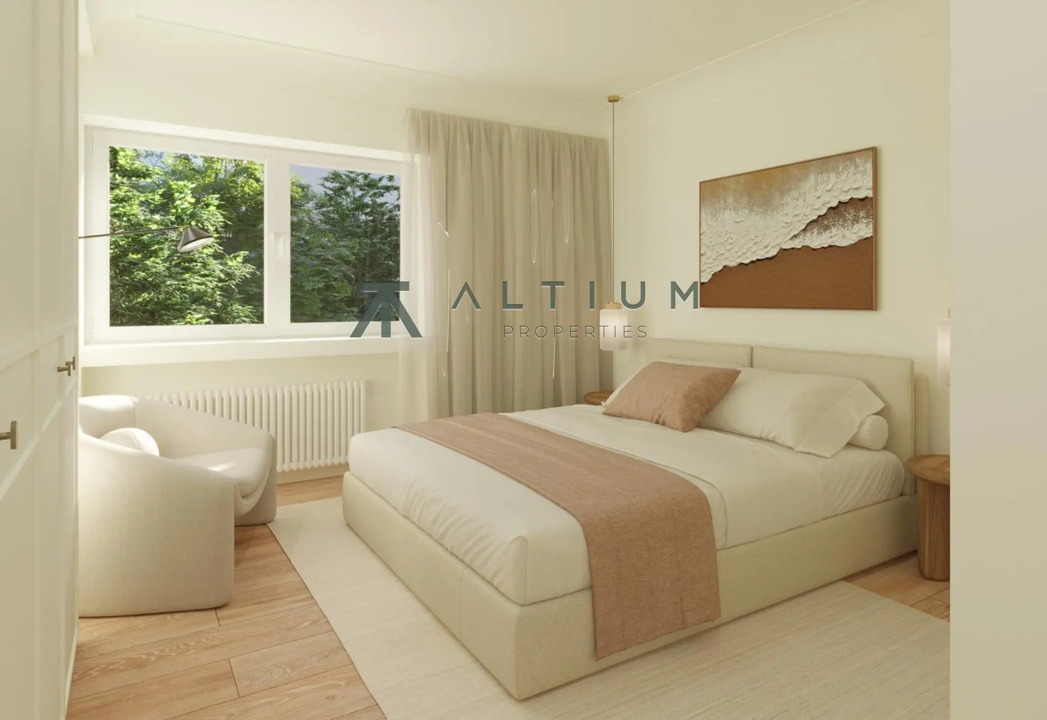 A terrace and grand proportions in the heart of the Golden Mile