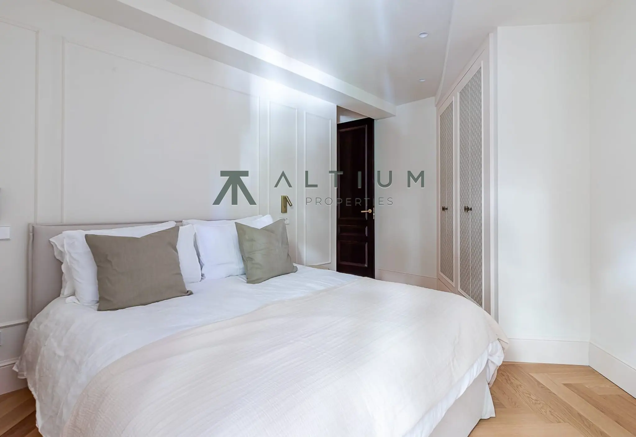 Interior en Goya — Luz sur y equilibrio residencial en Goya (40 de 42)