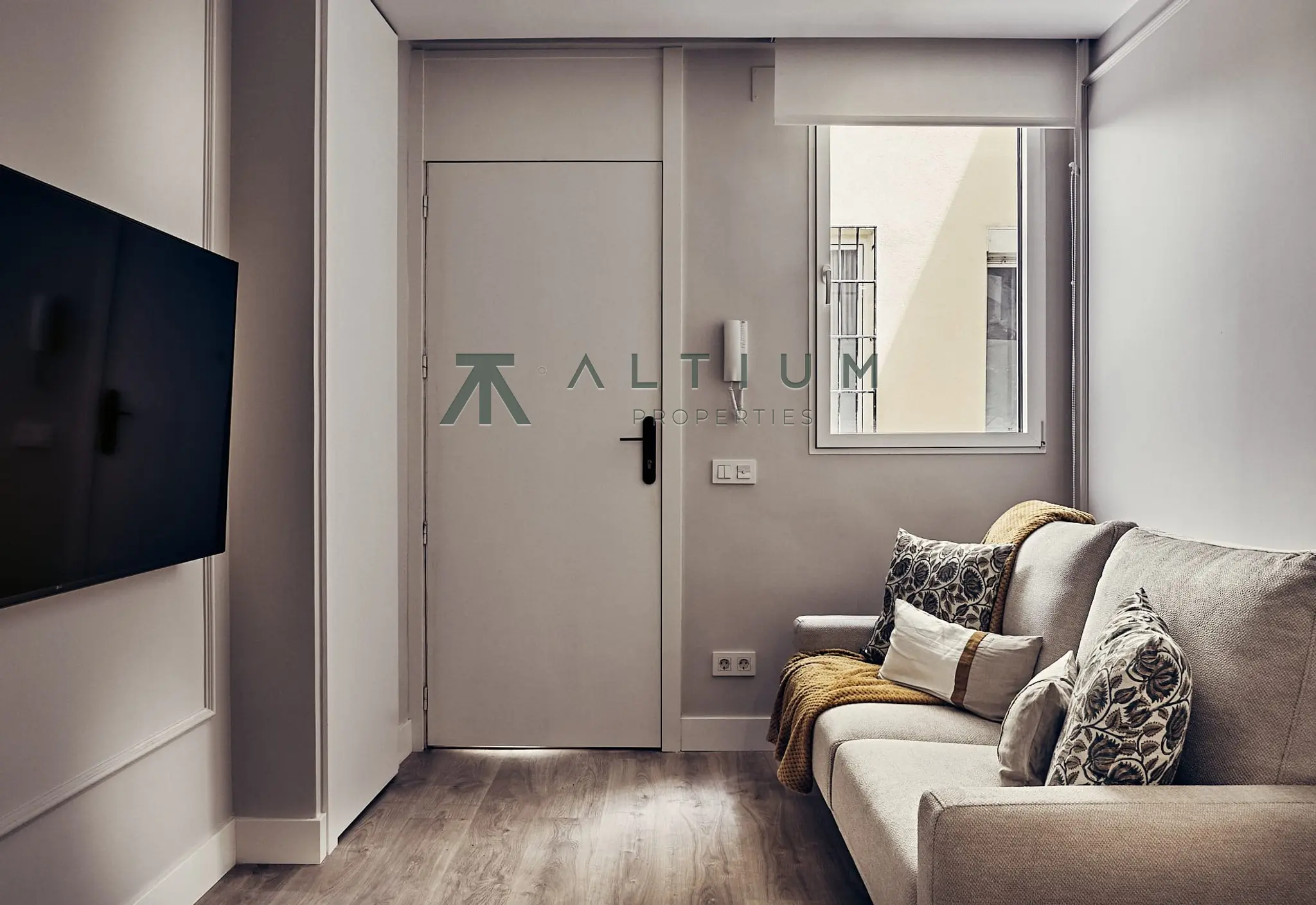 35 m² convertidos en una casa de dos dormitorios