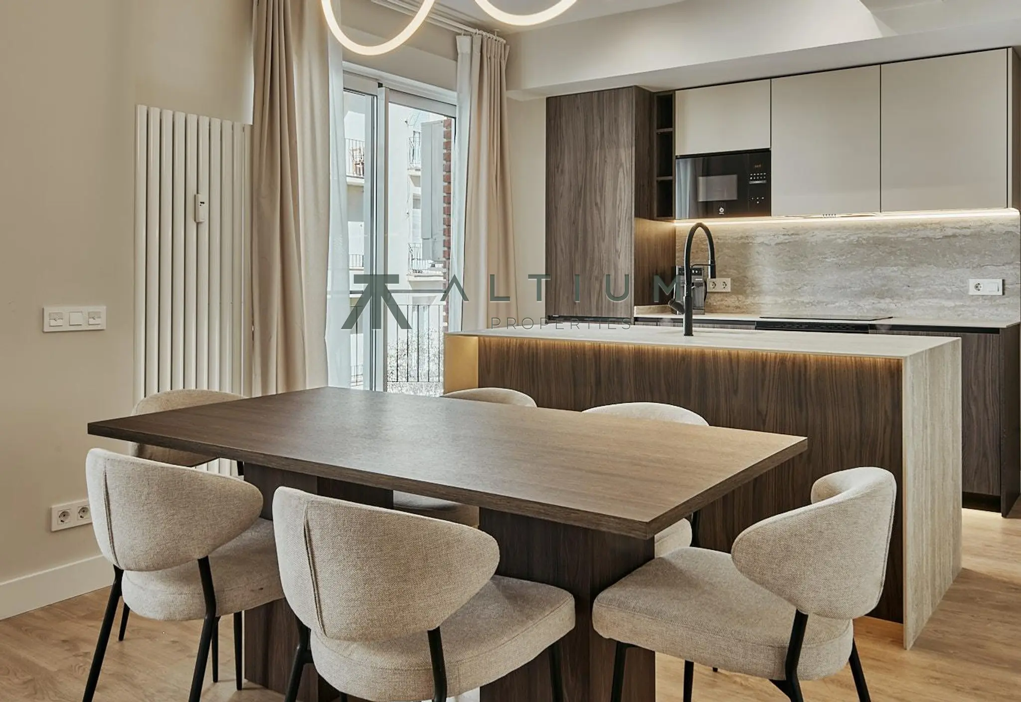 A renovated exterior-facing second-floor home in Lista