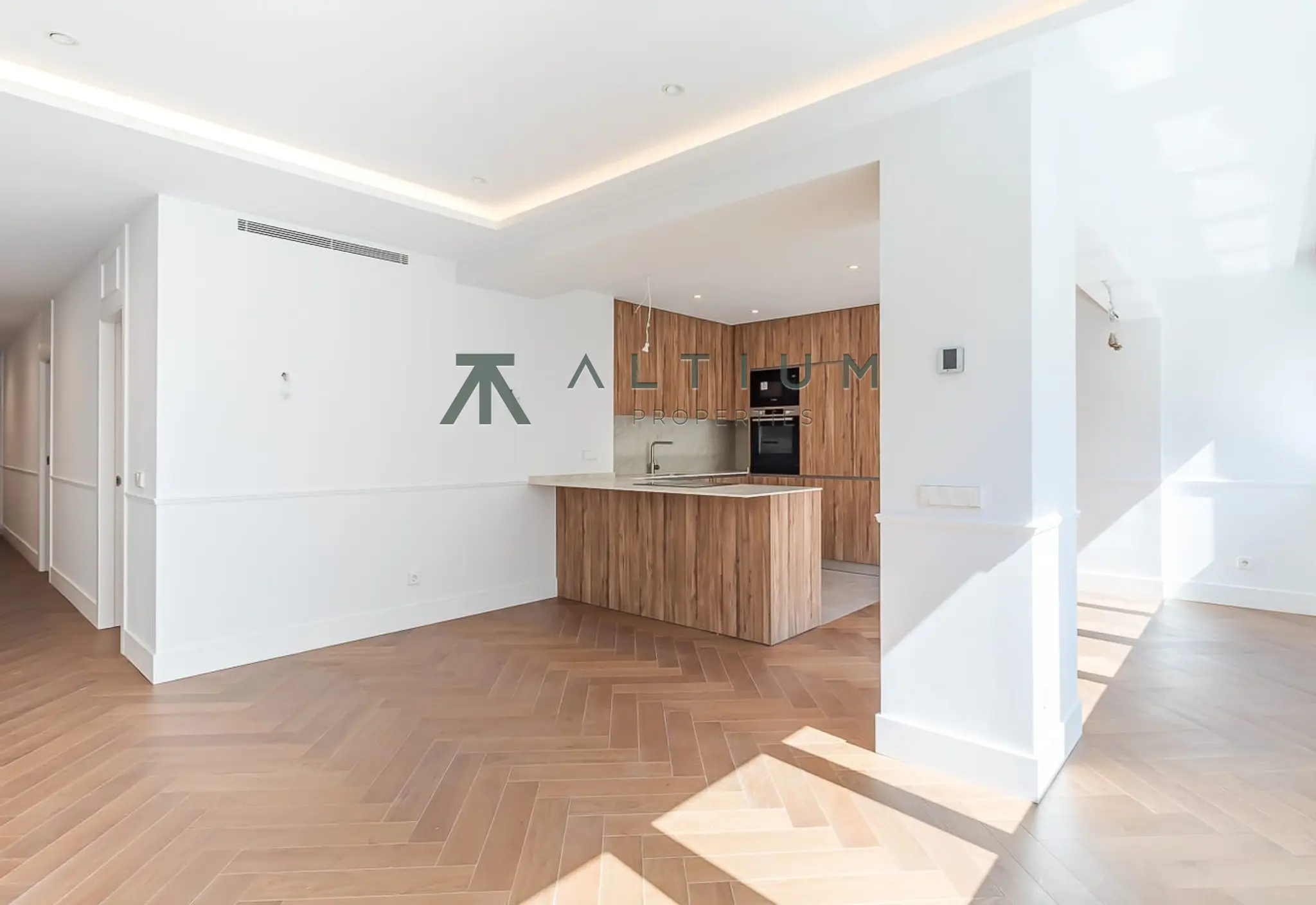 Interior en Lista — Finca clásica y vida urbana en La Latina (3 de 31)