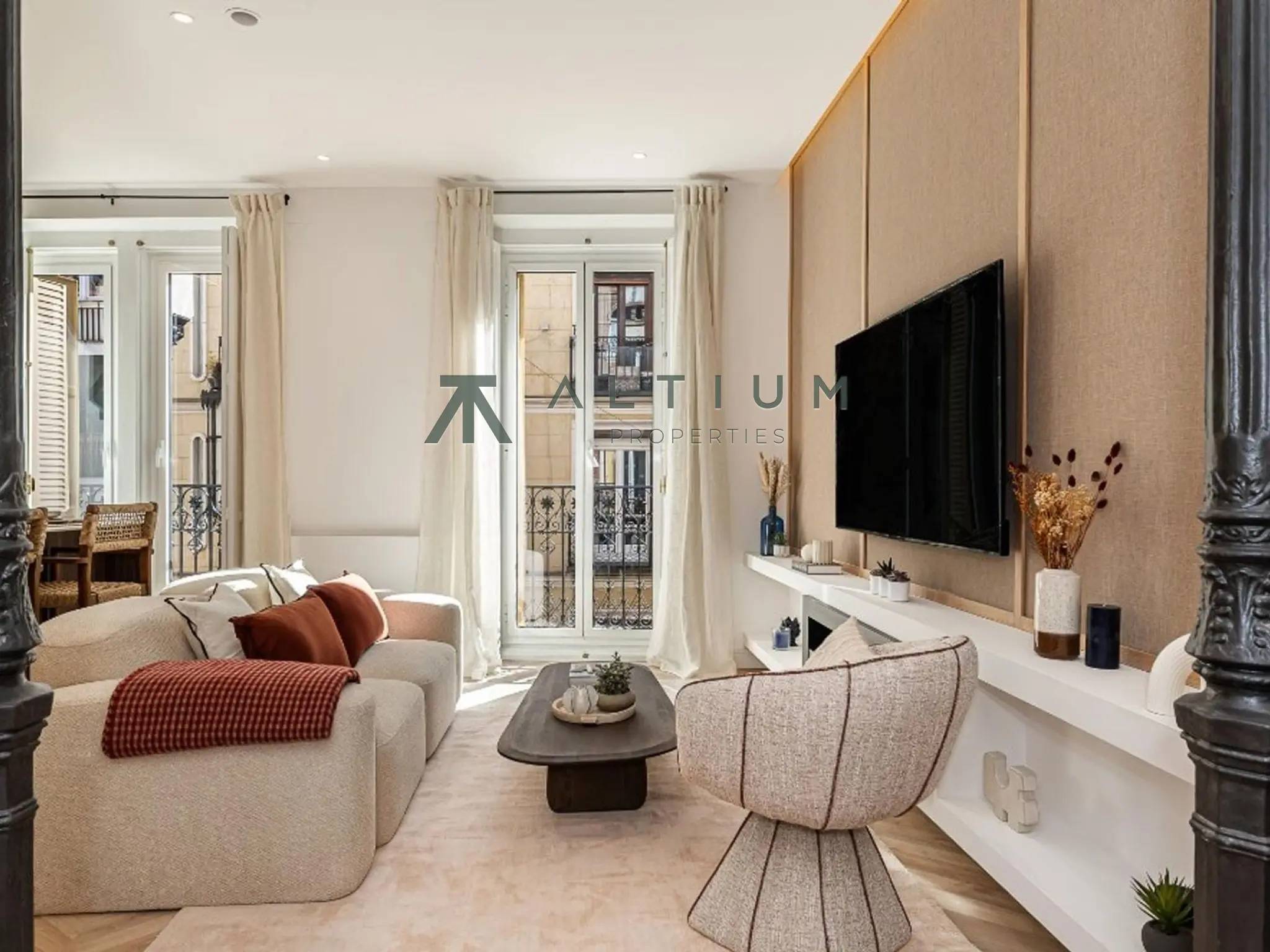 Piso de 3 dormitorios y 137 m2 en Centro - Justicia en venta — Energía creativa y luz natural en Justicia