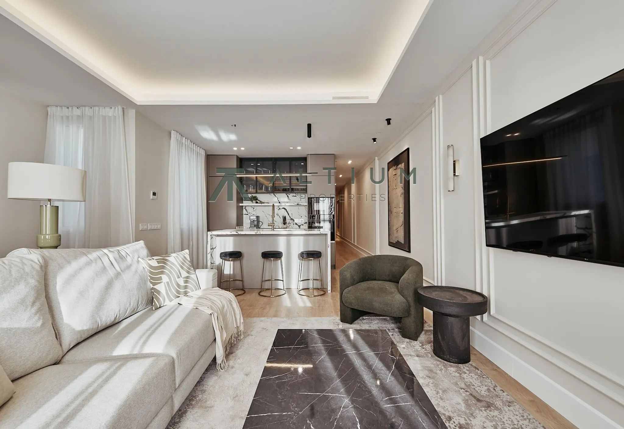 Interior en Palacio — Ático con terraza privada en el centro de Madrid (4 de 44)