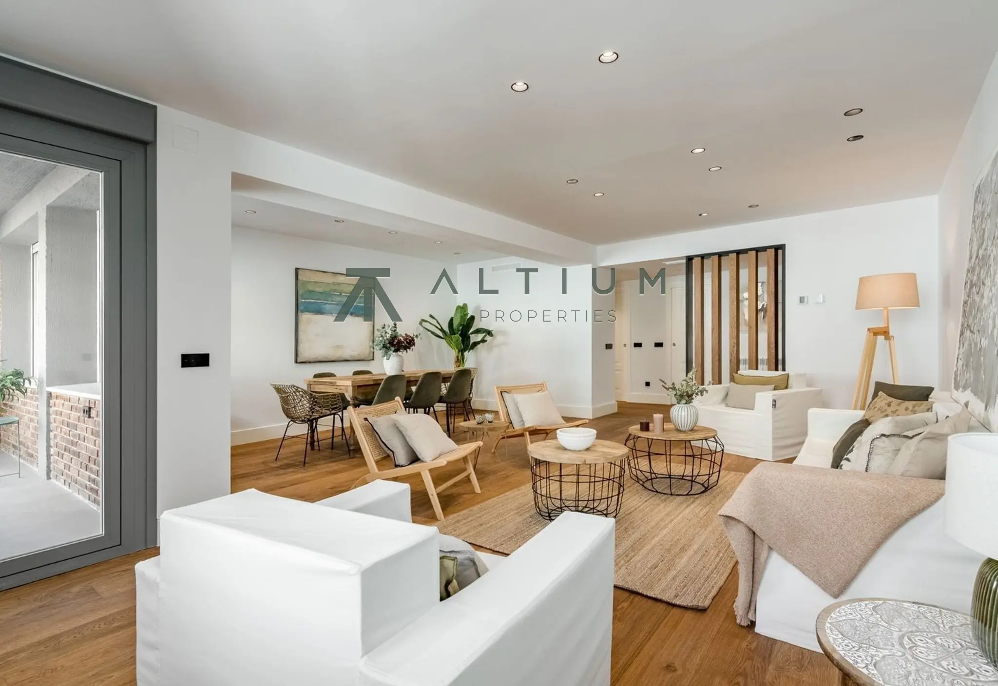 Interior en Lista — Amplitud y conexión exterior en Lista (4 de 21)