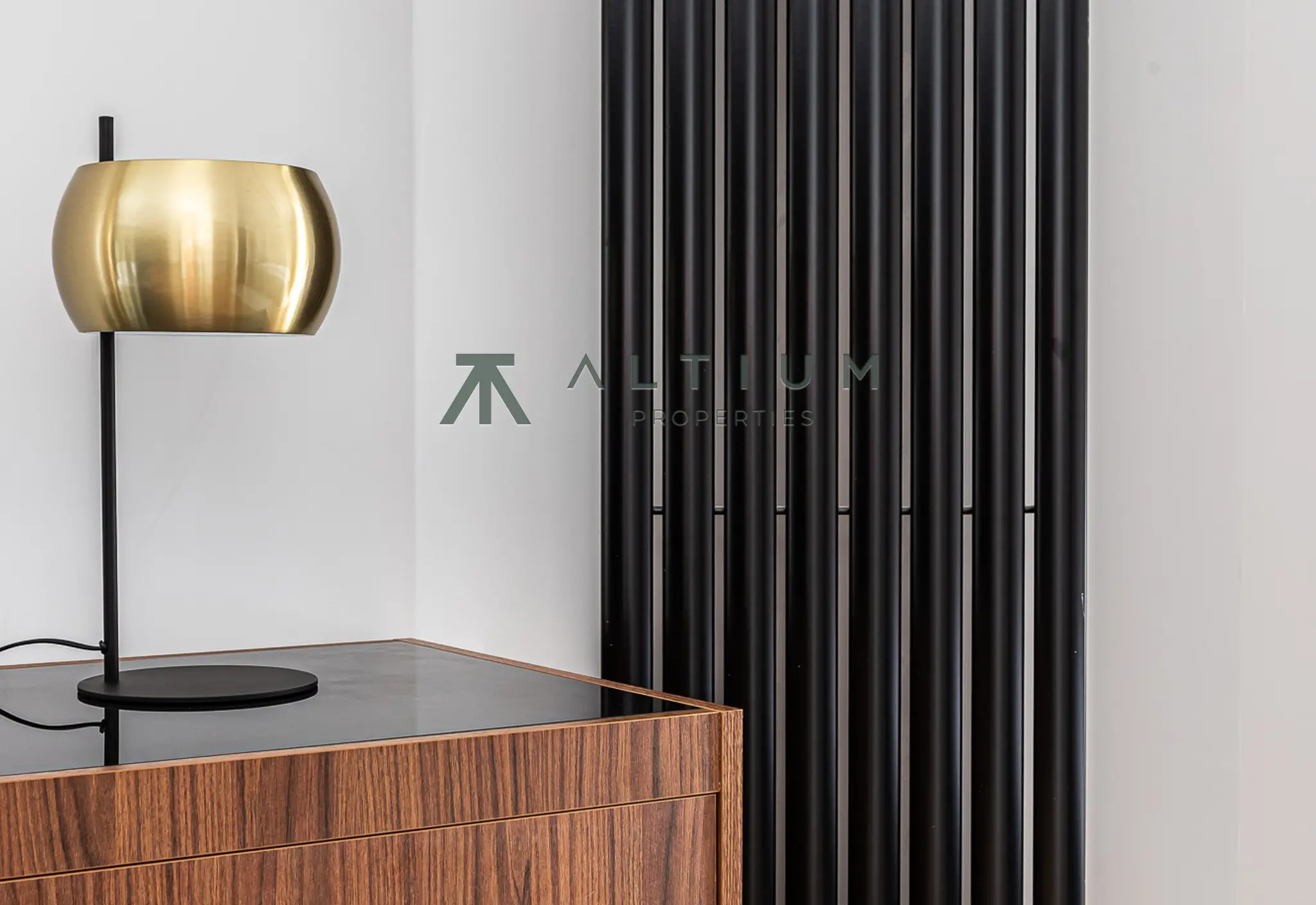 A 77 sqm living area within a grand Castellana residence