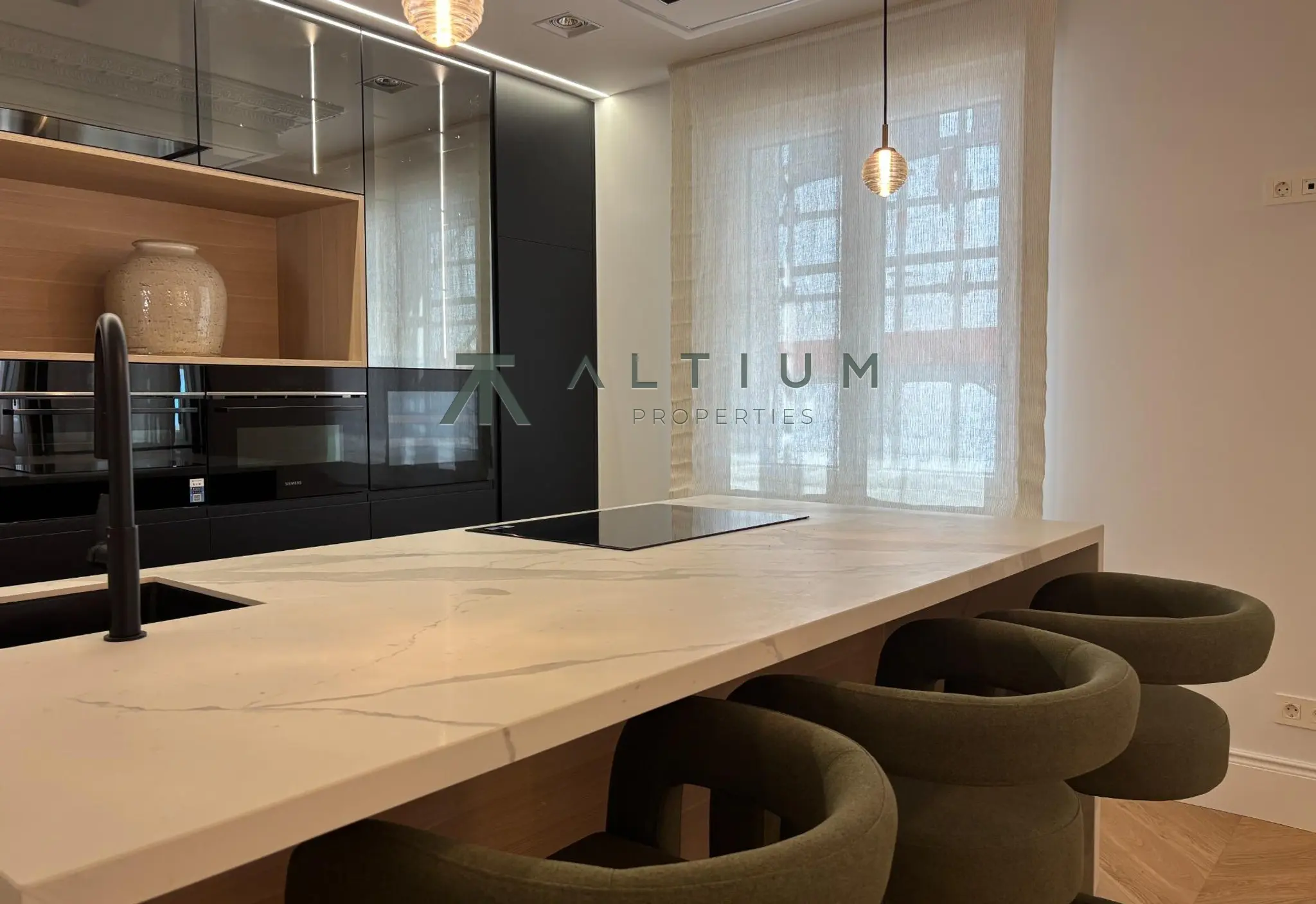 Once ventanas y cinco suites en una sexta planta de Goya