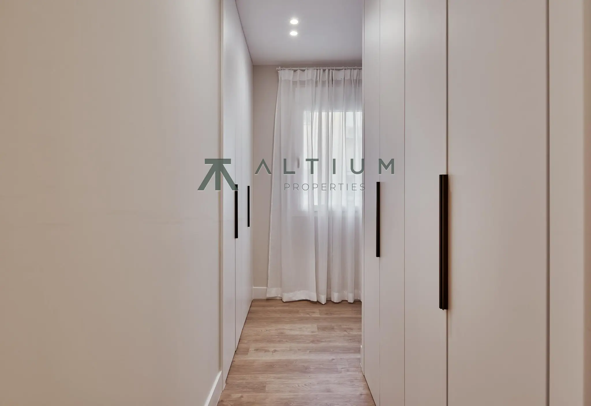 Interior en Castellana — Luz del suroeste sobre el Barrio de Salamanca (21 de 35)
