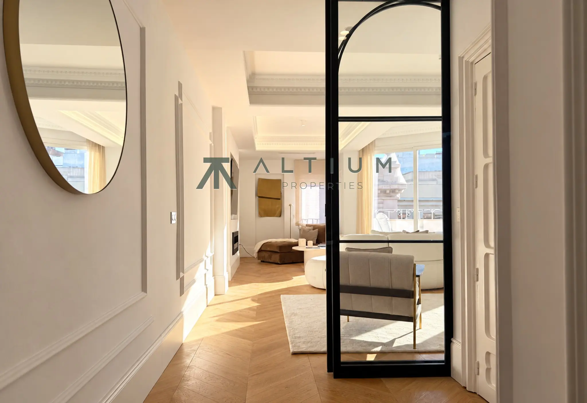 253 m² y terraza privada sobre Castellana