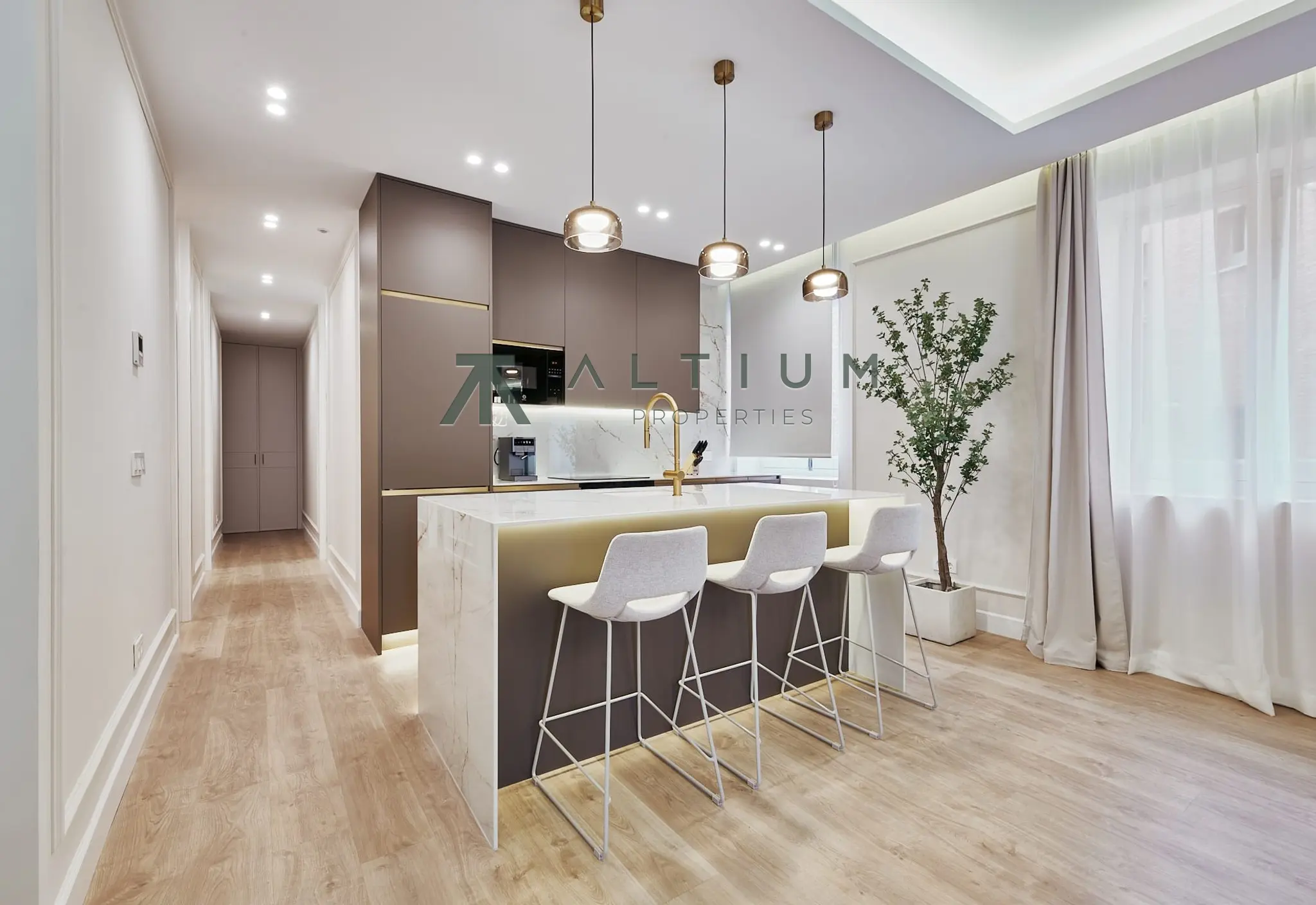 Interior en Lista — Luz de tarde y elegancia discreta en Salamanca (6 de 29)