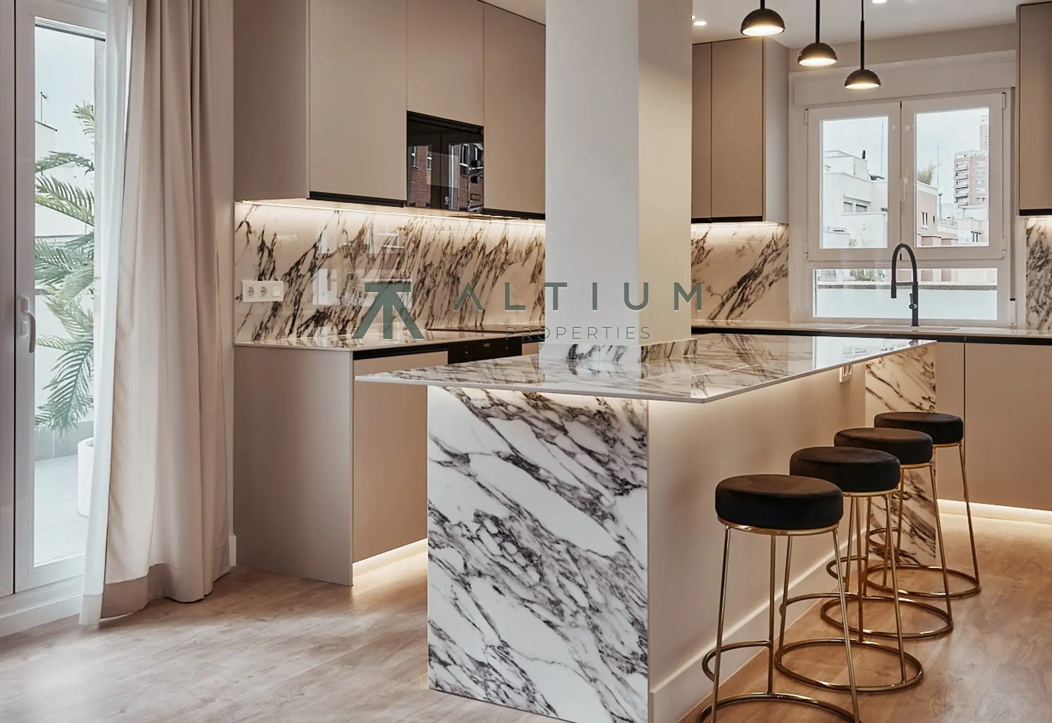 Interior en Lista — Terraza de 55 m² sobre los tejados de Lista (6 de 26)