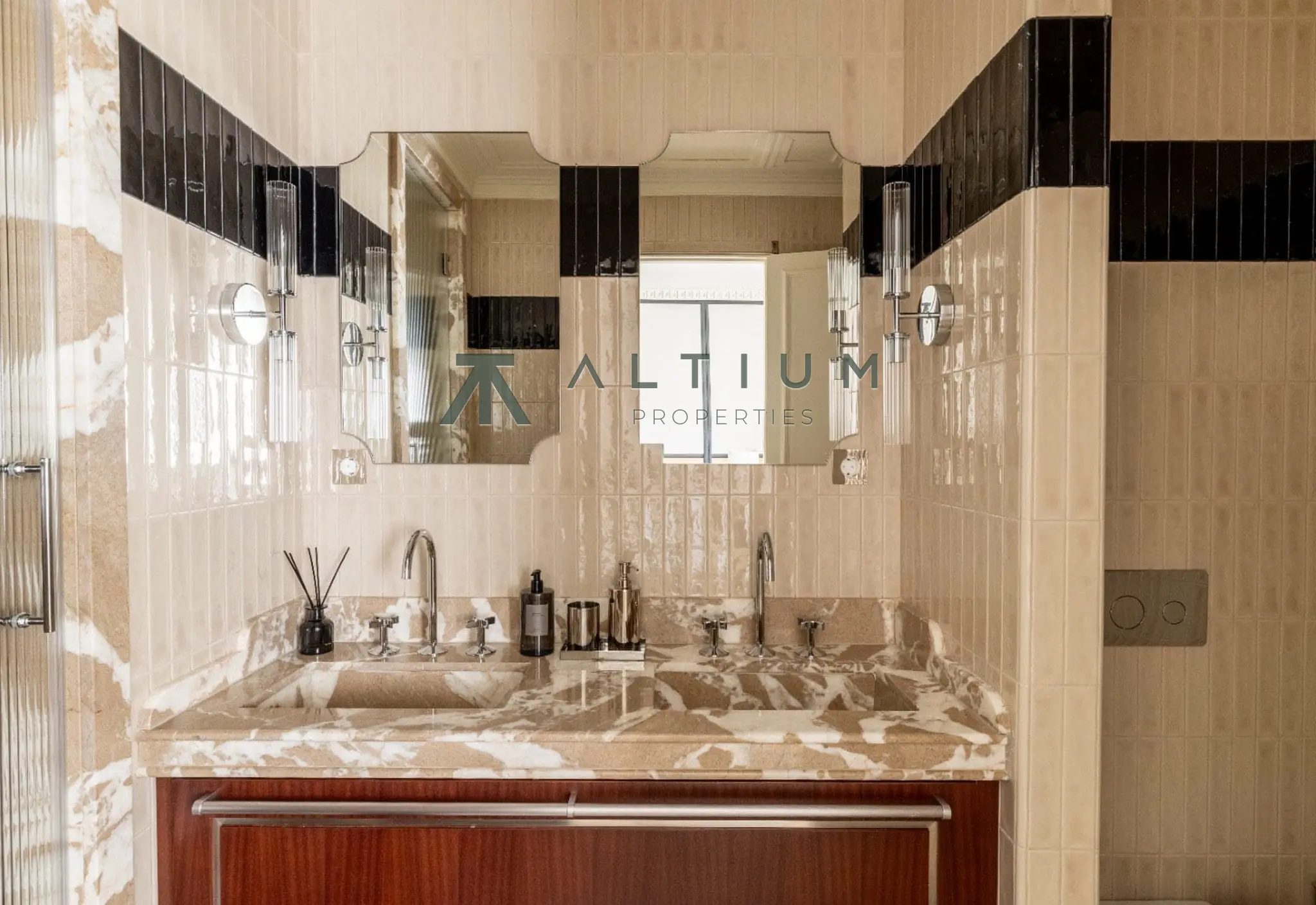 A bright seventh-floor home in Castellana