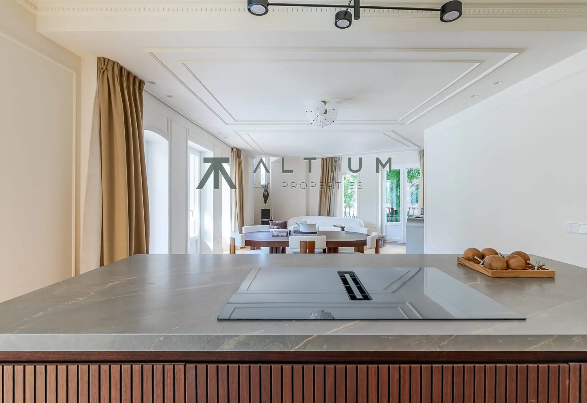 Interior en Goya — Luz sur y equilibrio residencial en Goya (15 de 42)