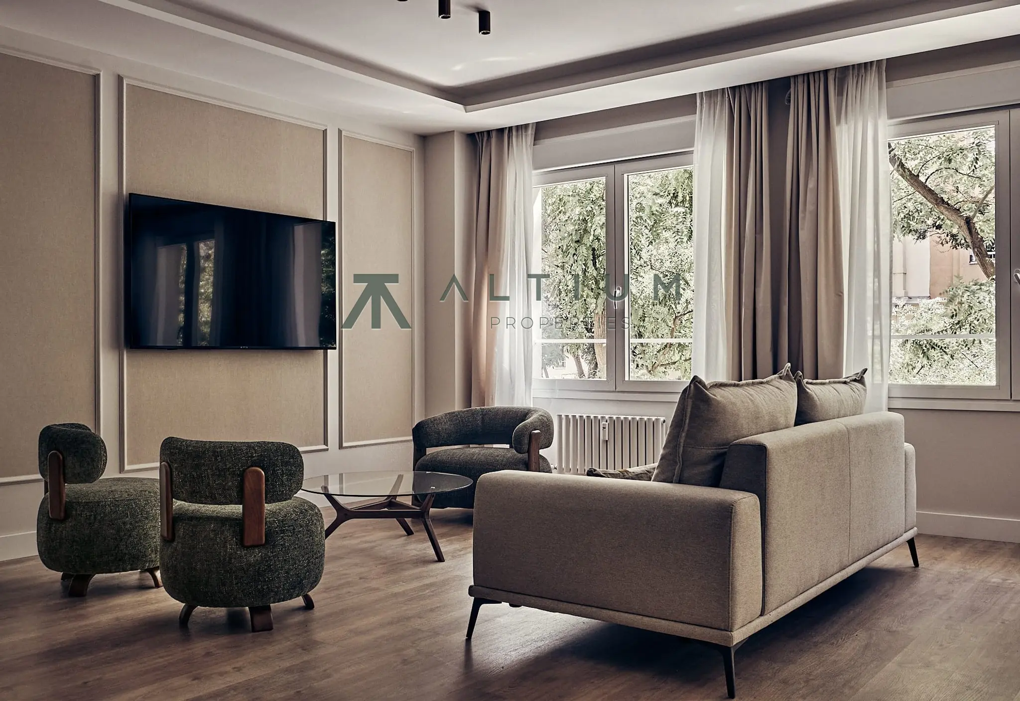 216 m², luz suroeste y cuatro dormitorios en Goya