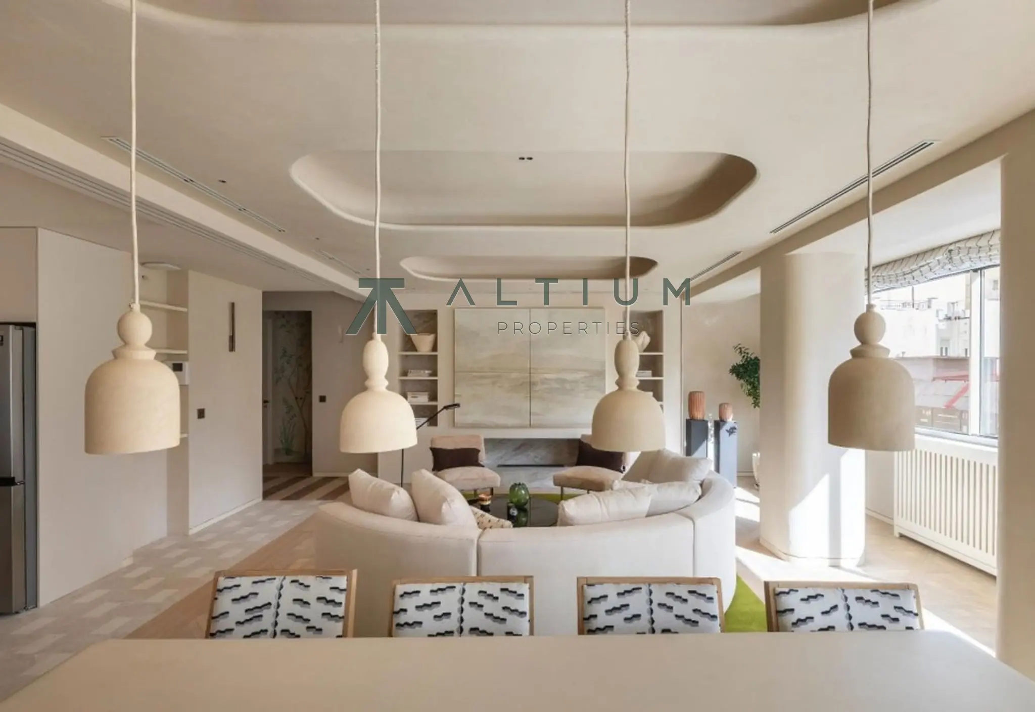 Interior en Castellana — Amplitud, terraza y vida sofisticada en Castellana (4 de 14)