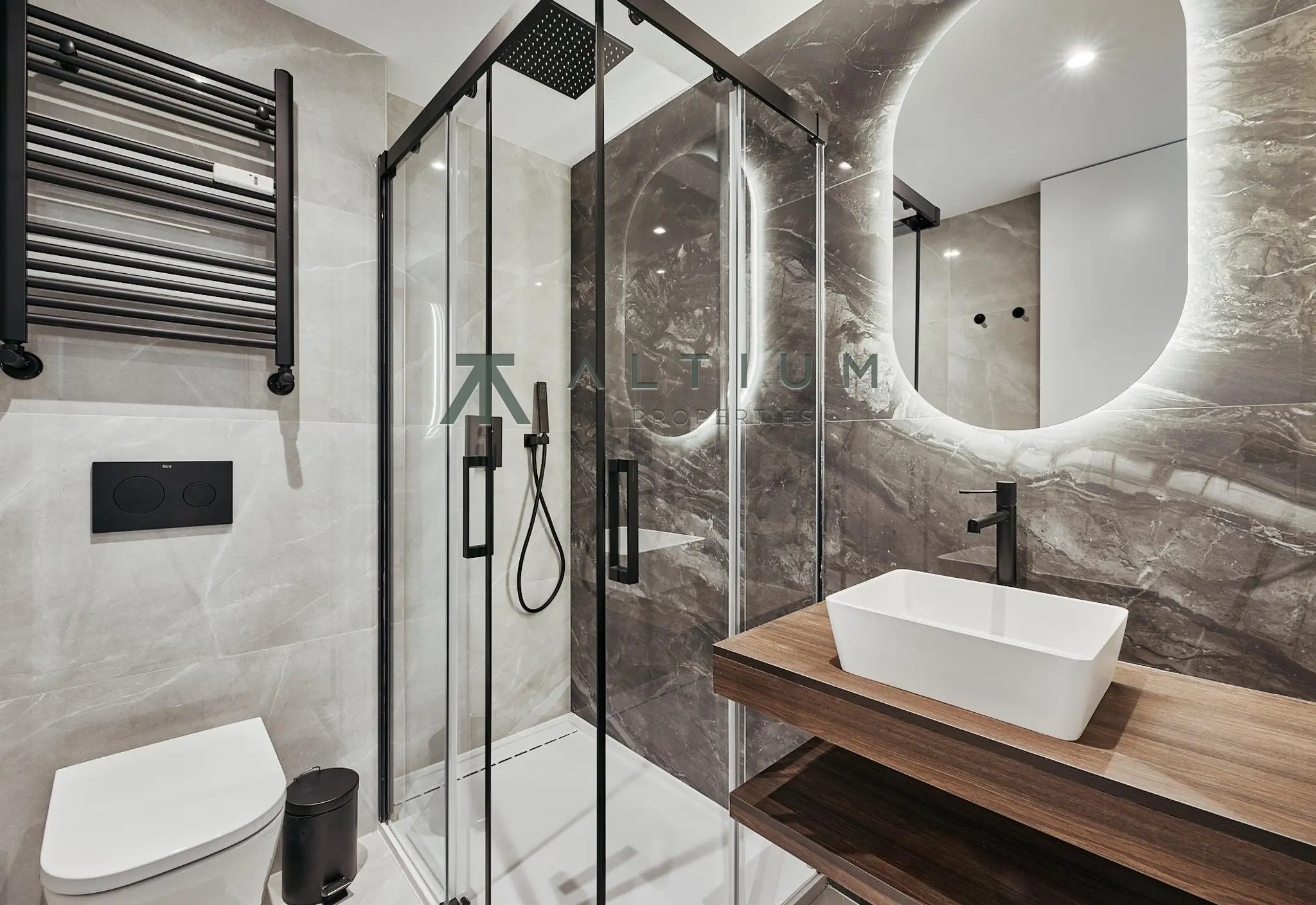 A renovated exterior-facing second-floor home in Lista