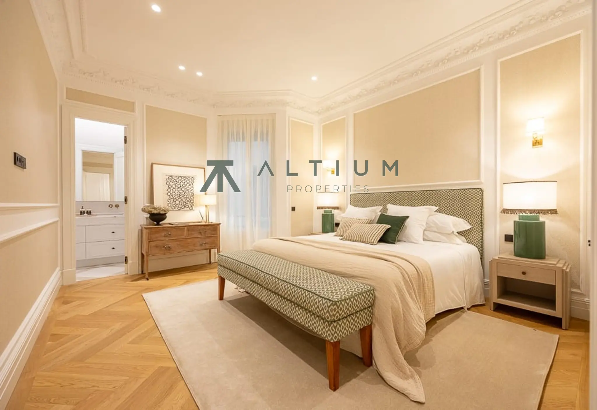 Cuatro suites y una escala residencial excepcional en Recoletos