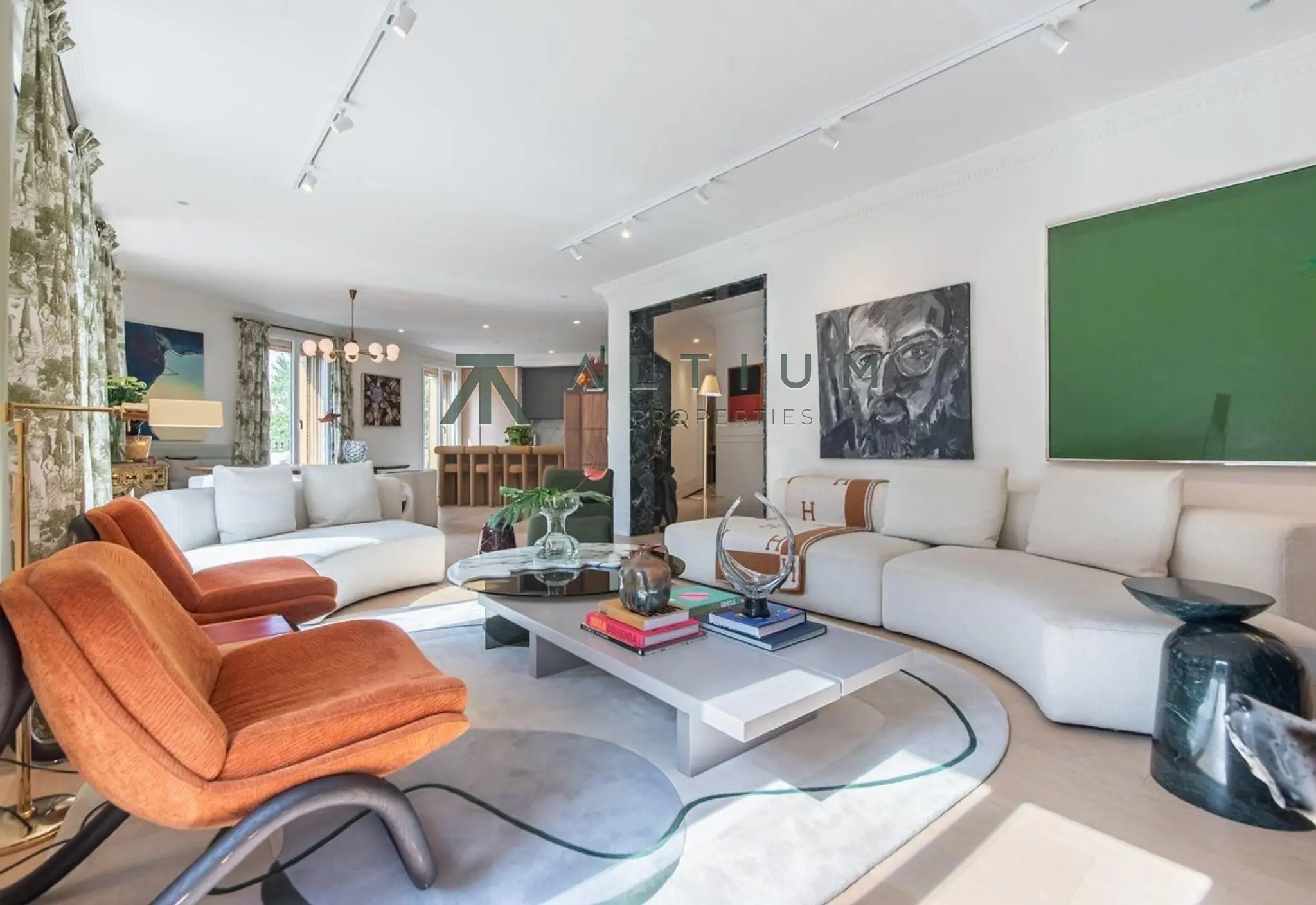 Piso en venta en Almagro — Siete balcones y arquitectura señorial en Almagro