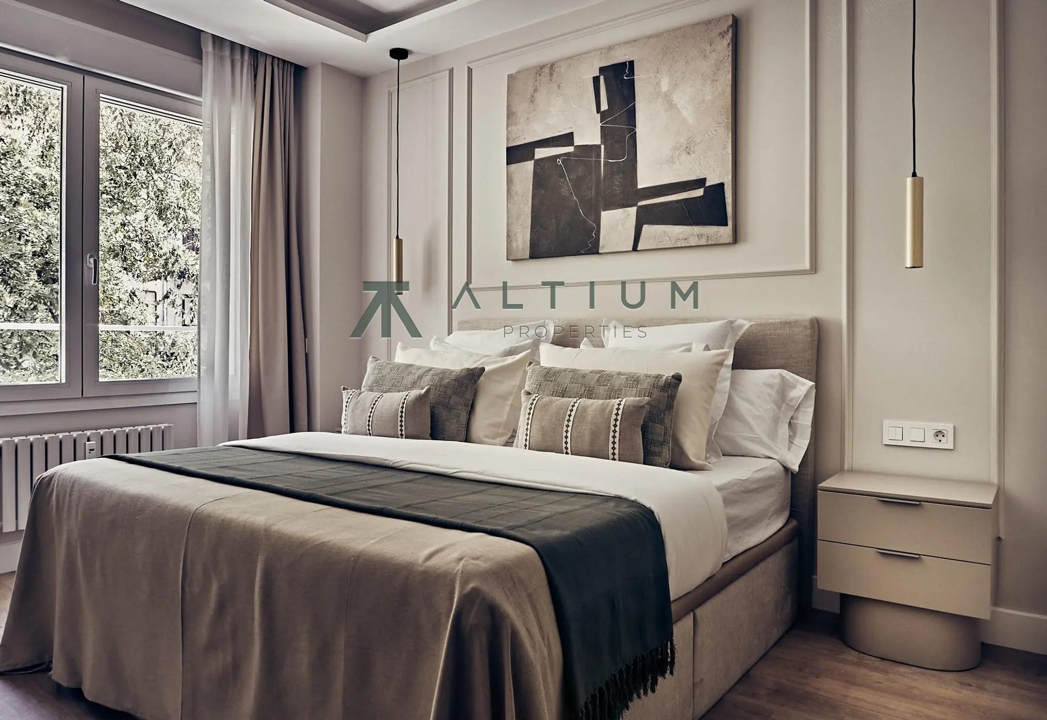 216 m², luz suroeste y cuatro dormitorios en Goya