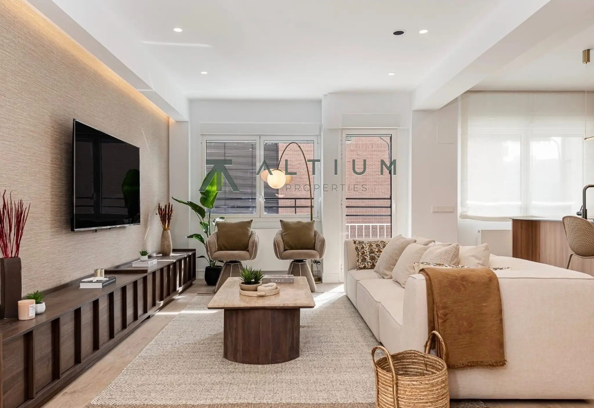 Piso de 4 dormitorios y 185 m2 en Retiro - Jerónimos en venta — Elegancia frente al Parque del Retiro en Jerónimos