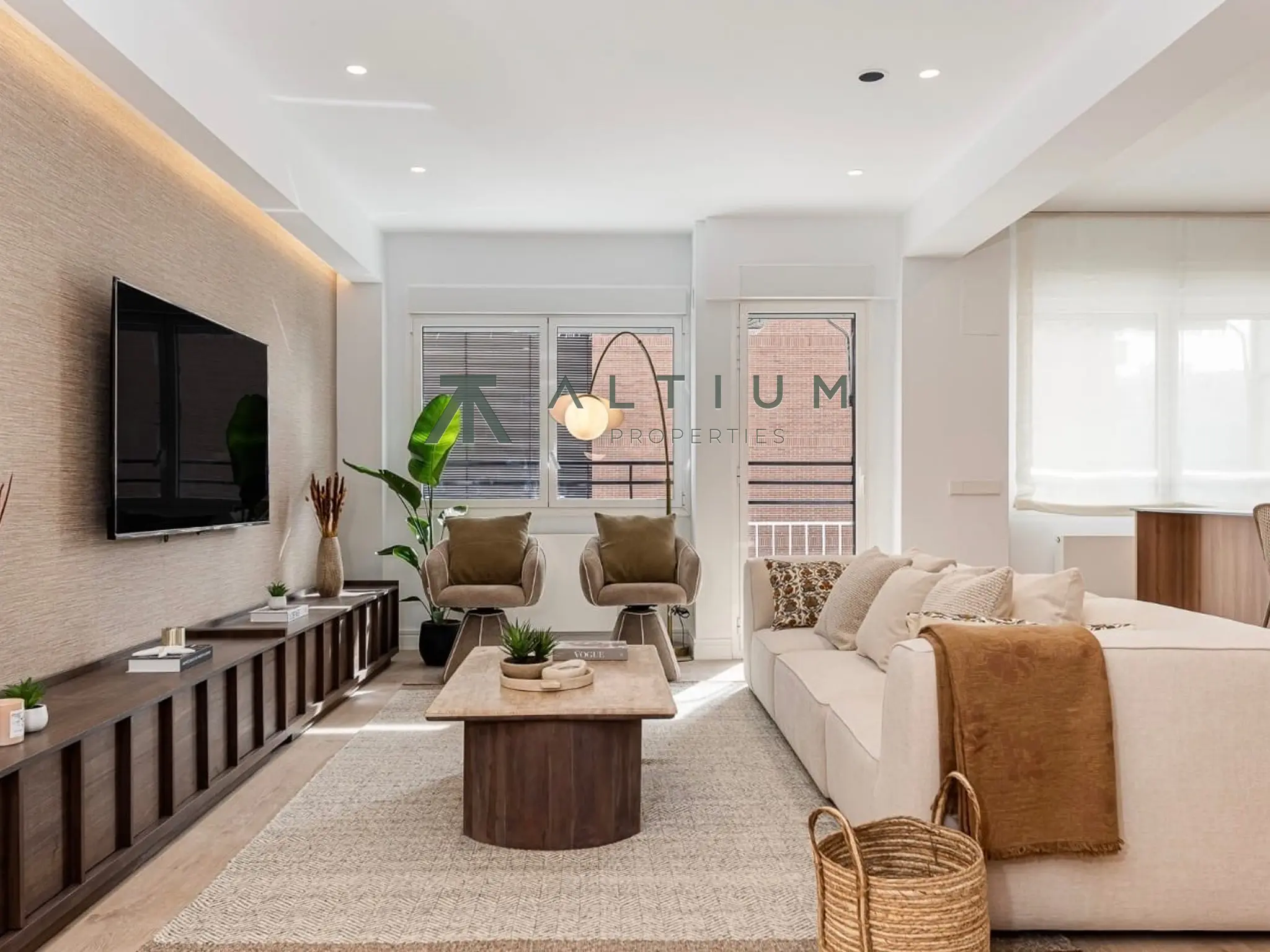 Piso de 4 dormitorios y 185 m2 en Retiro - Jerónimos en venta — Elegancia frente al Parque del Retiro en Jerónimos