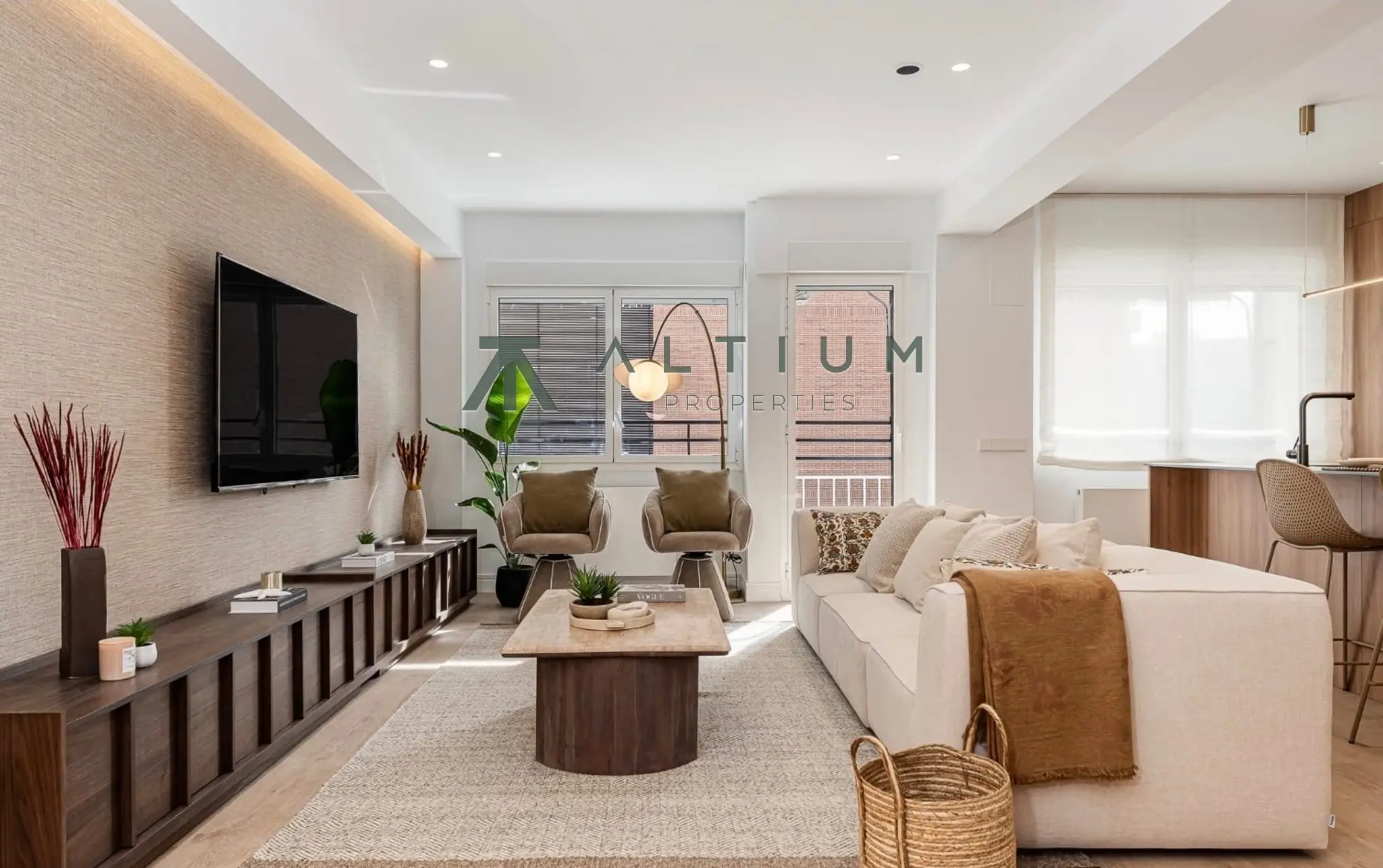 Piso de 4 dormitorios y 185 m2 en Retiro - Jerónimos en venta — Elegancia frente al Parque del Retiro en Jerónimos