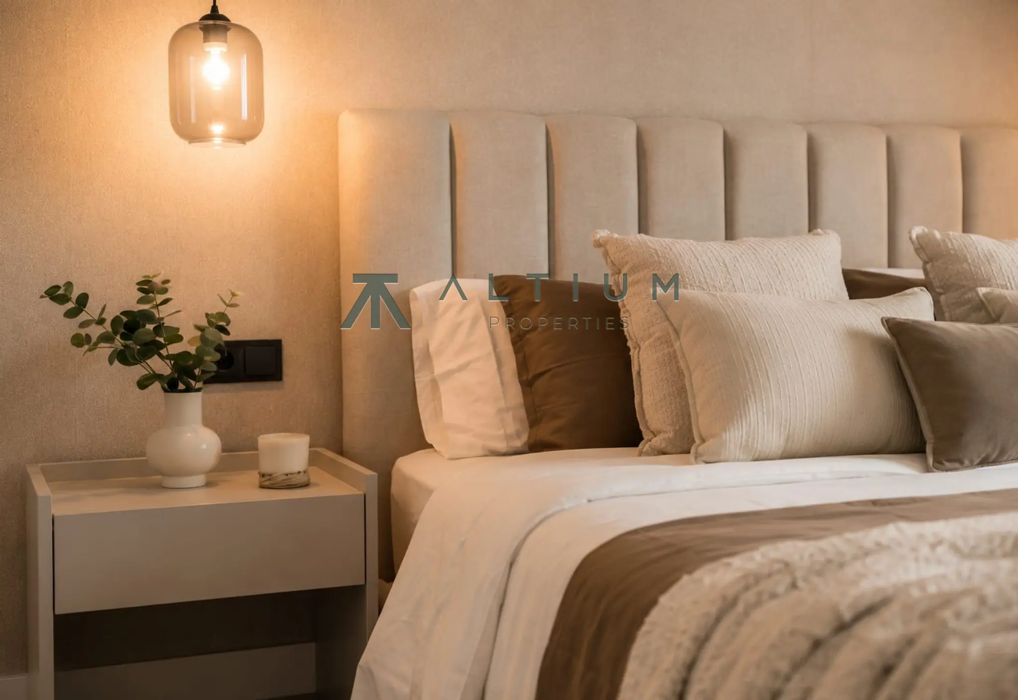 A renovated third-floor home in Castellana