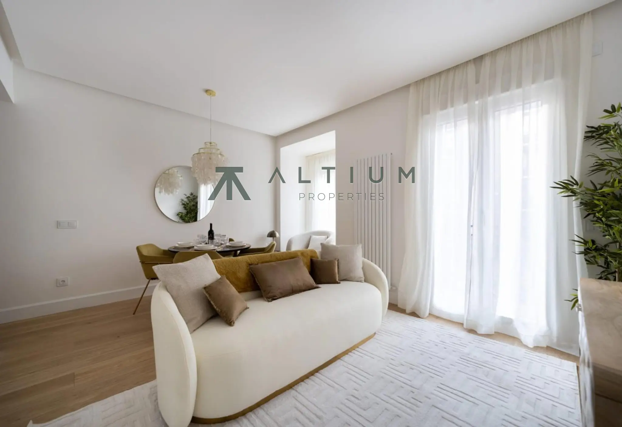 Piso en venta en Castellana — Luz de tarde en una finca clásica de Castellana