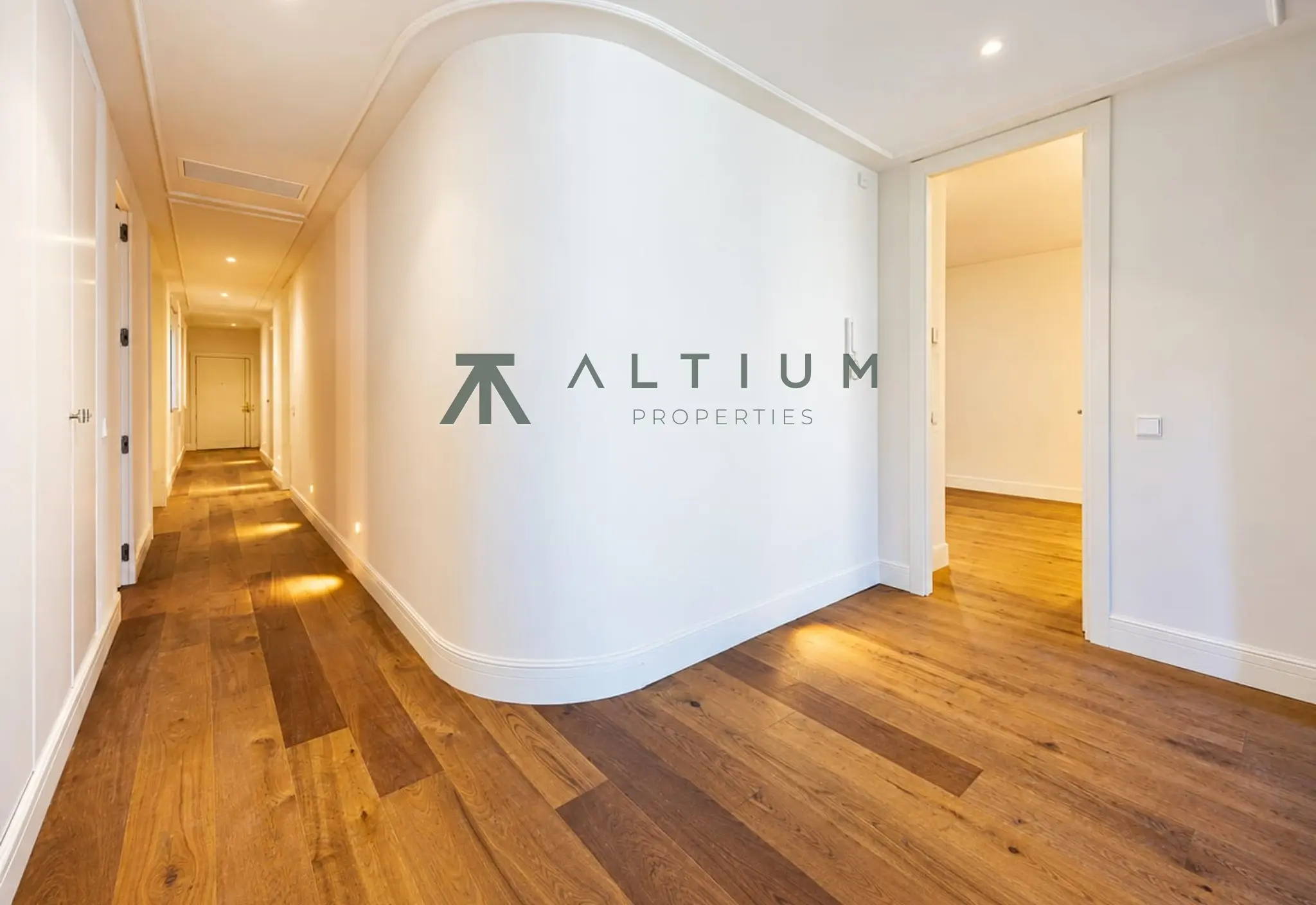 Una tercera planta exterior de amplias proporciones