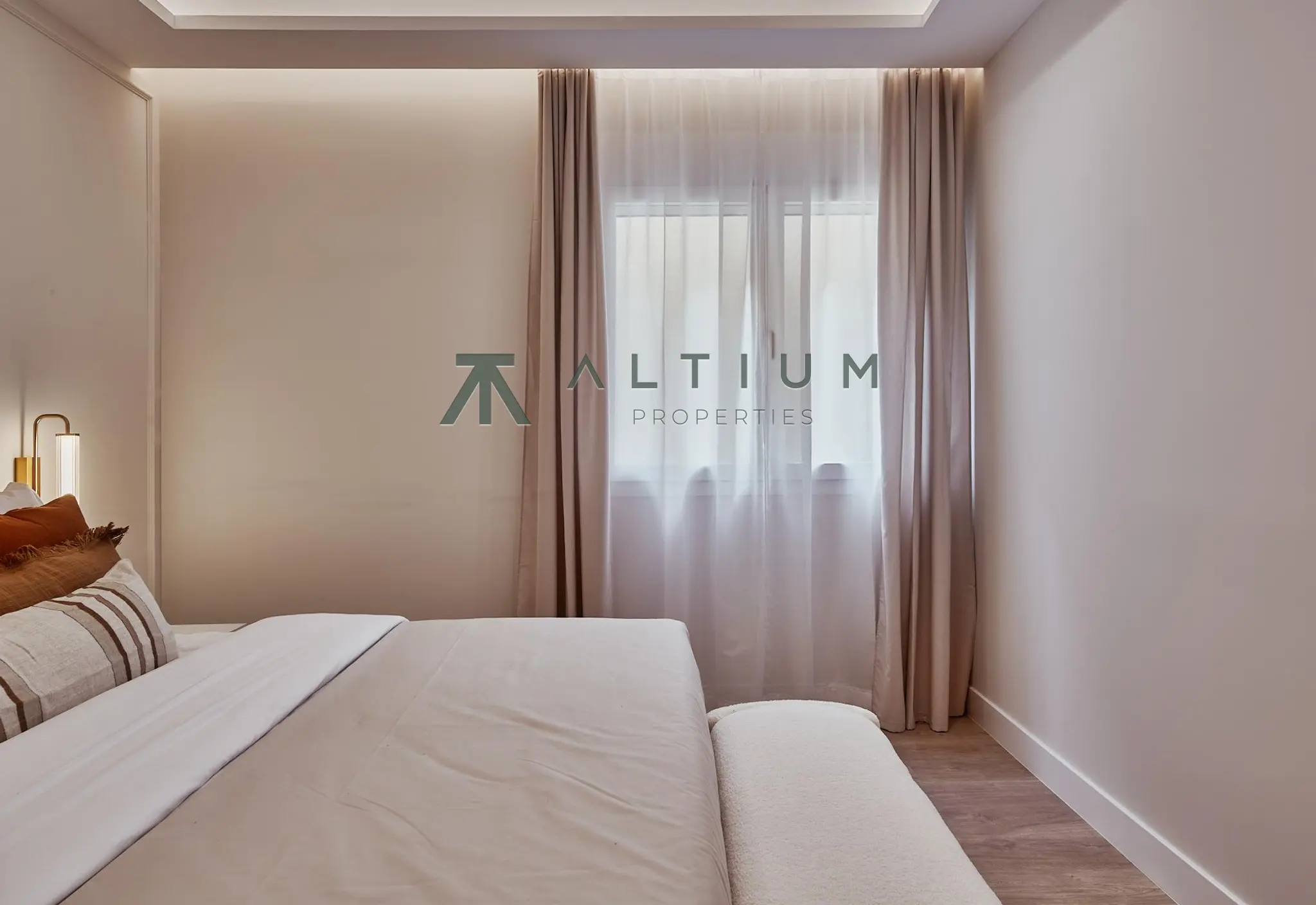 Interior en Castellana — Luz del suroeste sobre el Barrio de Salamanca (17 de 35)