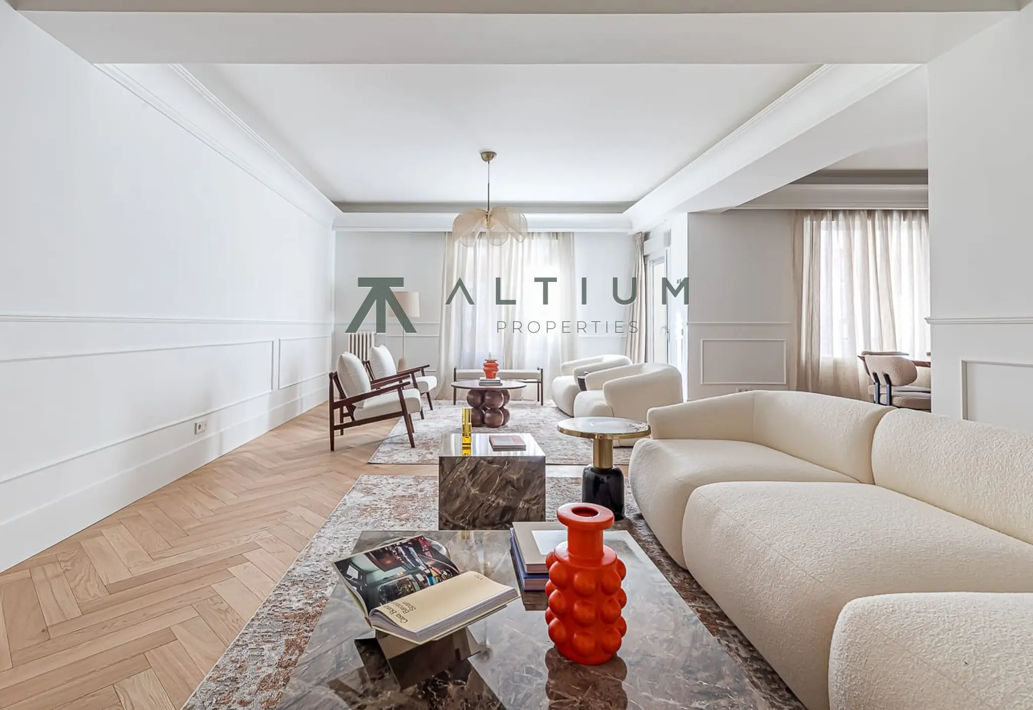 Piso en venta en Castellana — Gran escala y luz sur en Castellana