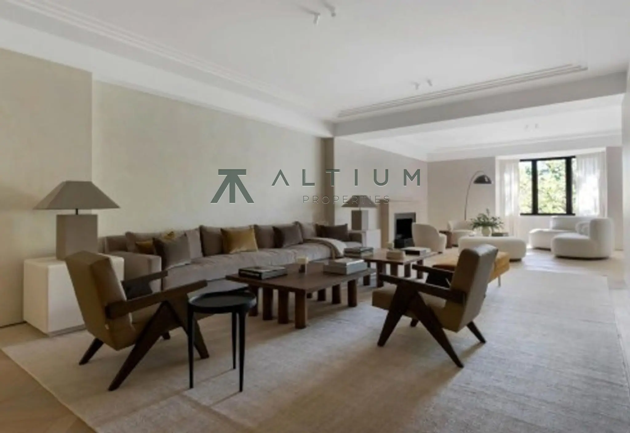 Interior en Jerónimos — Residencia de 381 m² junto al Retiro con escala señorial (3 de 11)