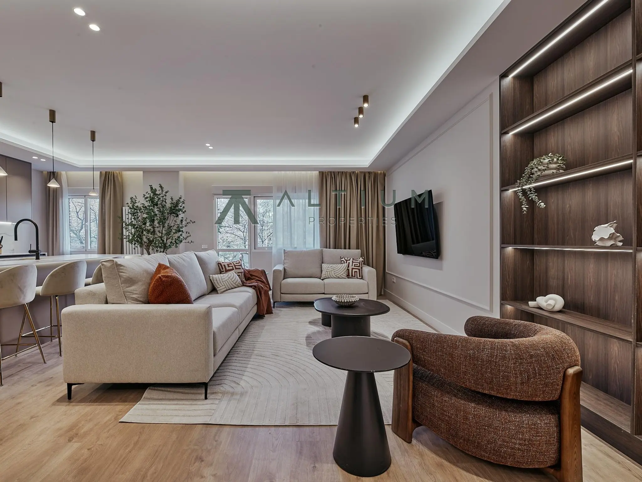 Piso en venta en Jerónimos — Terraza y garaje en 180 m² junto al Retiro