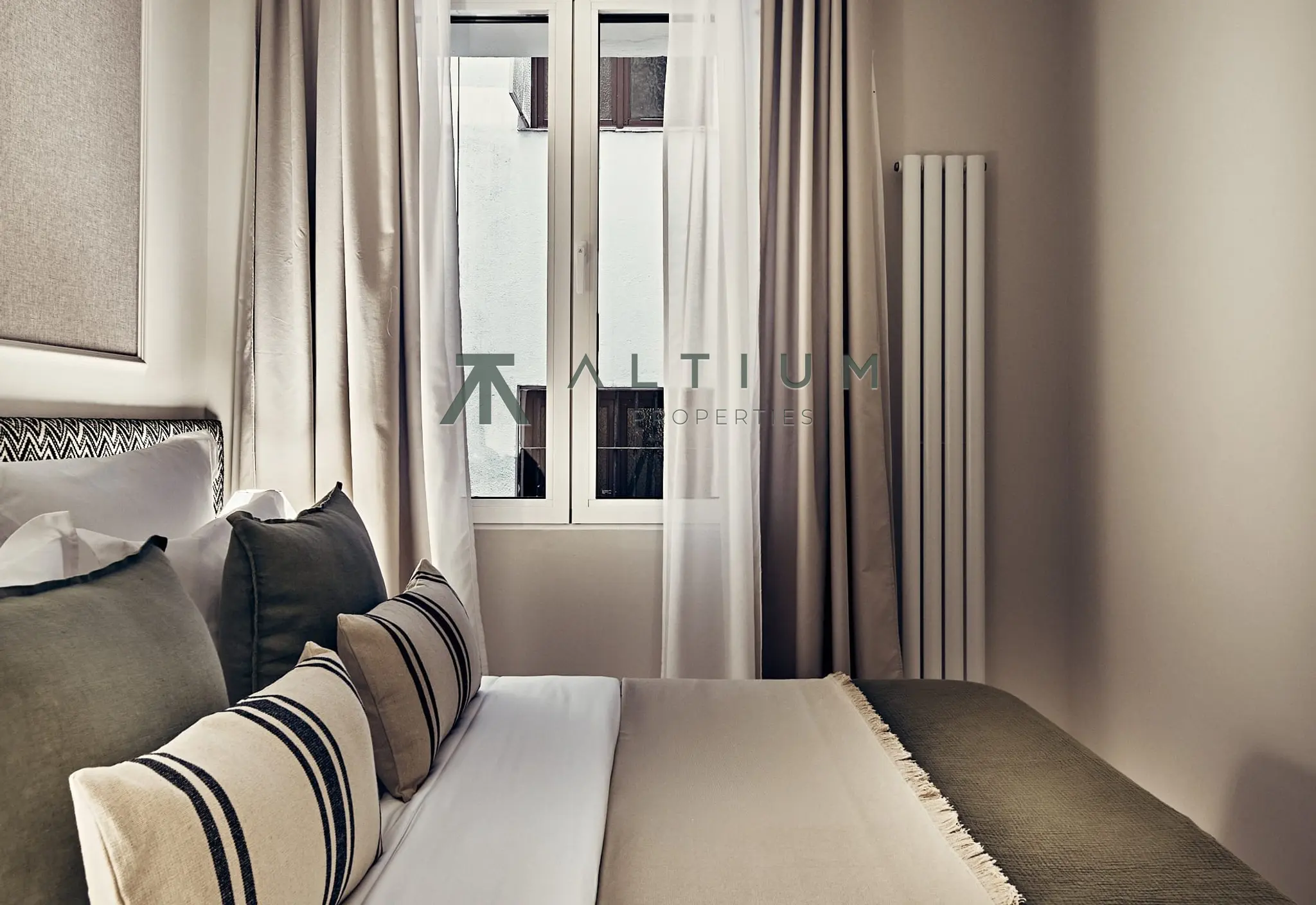 A renovated home in the heart of Argüelles
