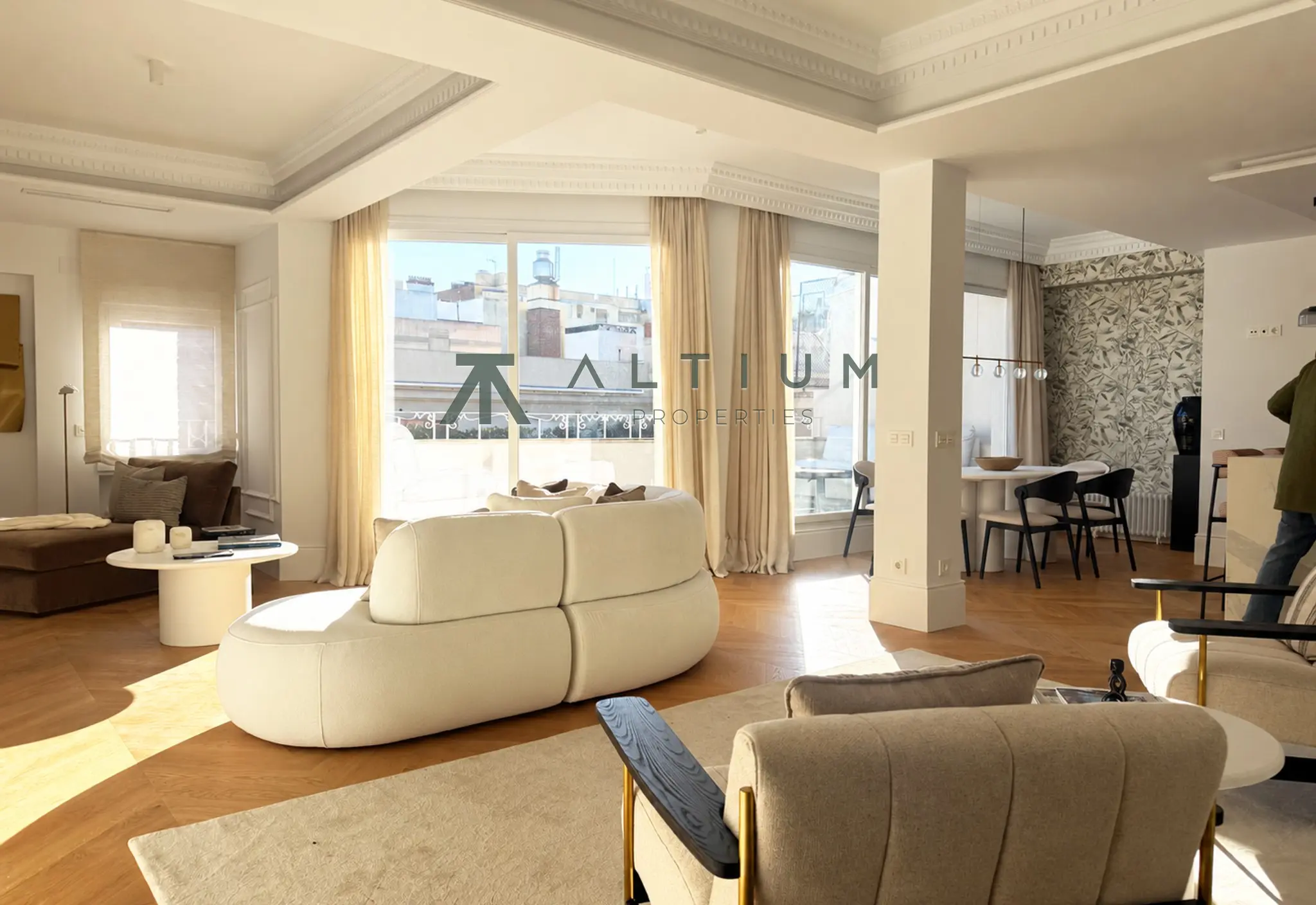 253 m² y terraza privada sobre Castellana