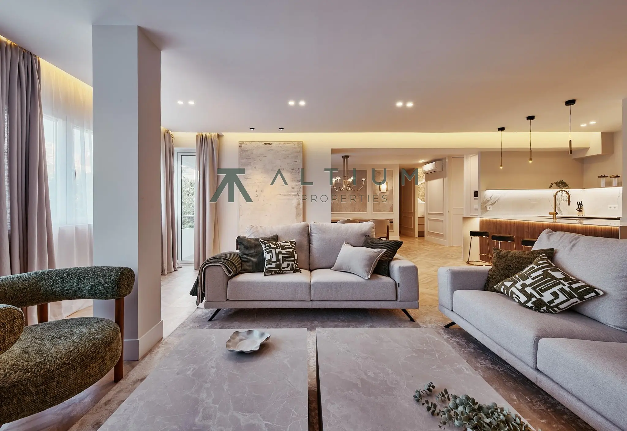 Piso de 3 dormitorios y 189 m2 en Barrio de Salamanca - Lista en venta — Terraza y vida cómoda en Lista