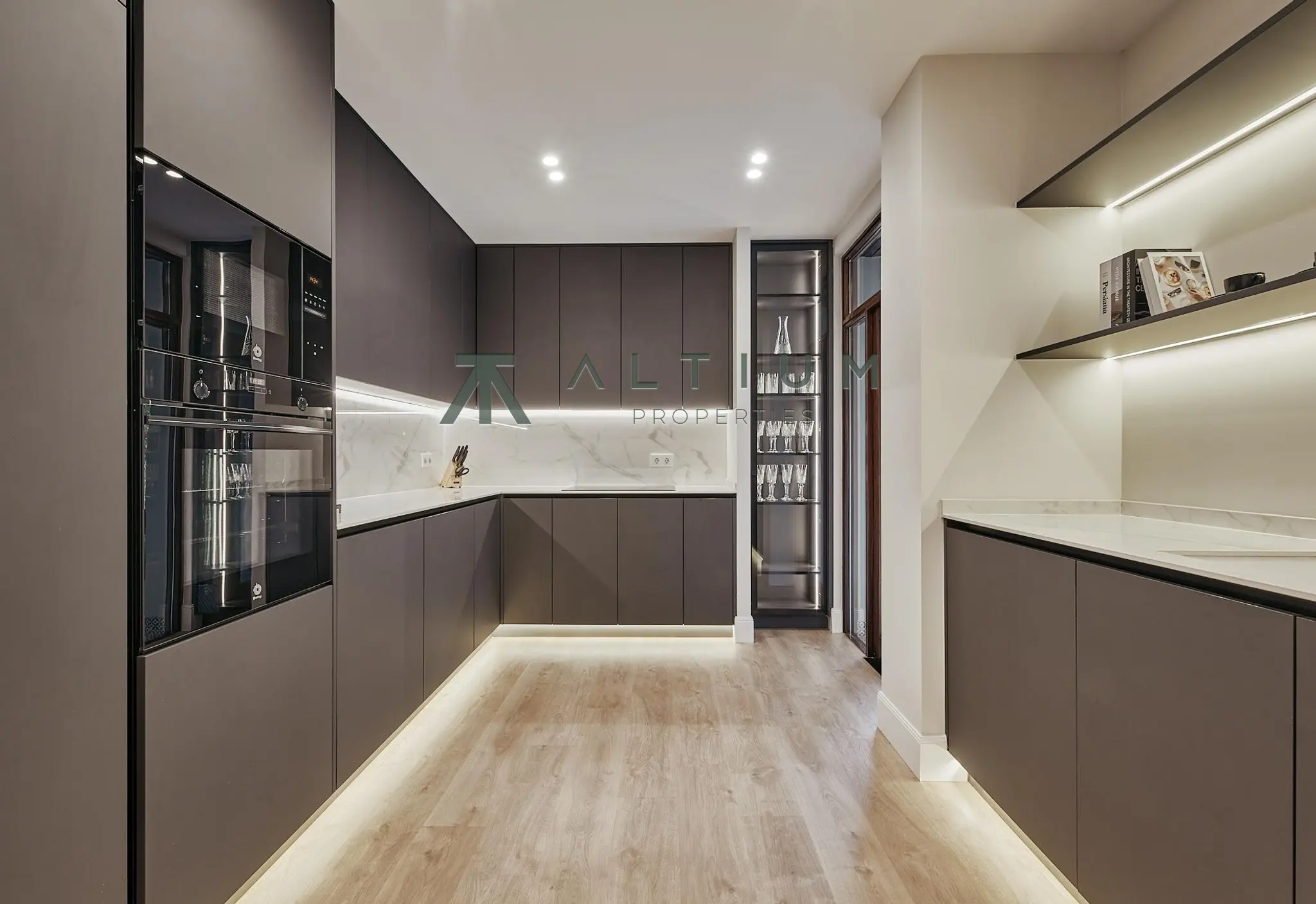 Three bedrooms and a terrace in Castellana