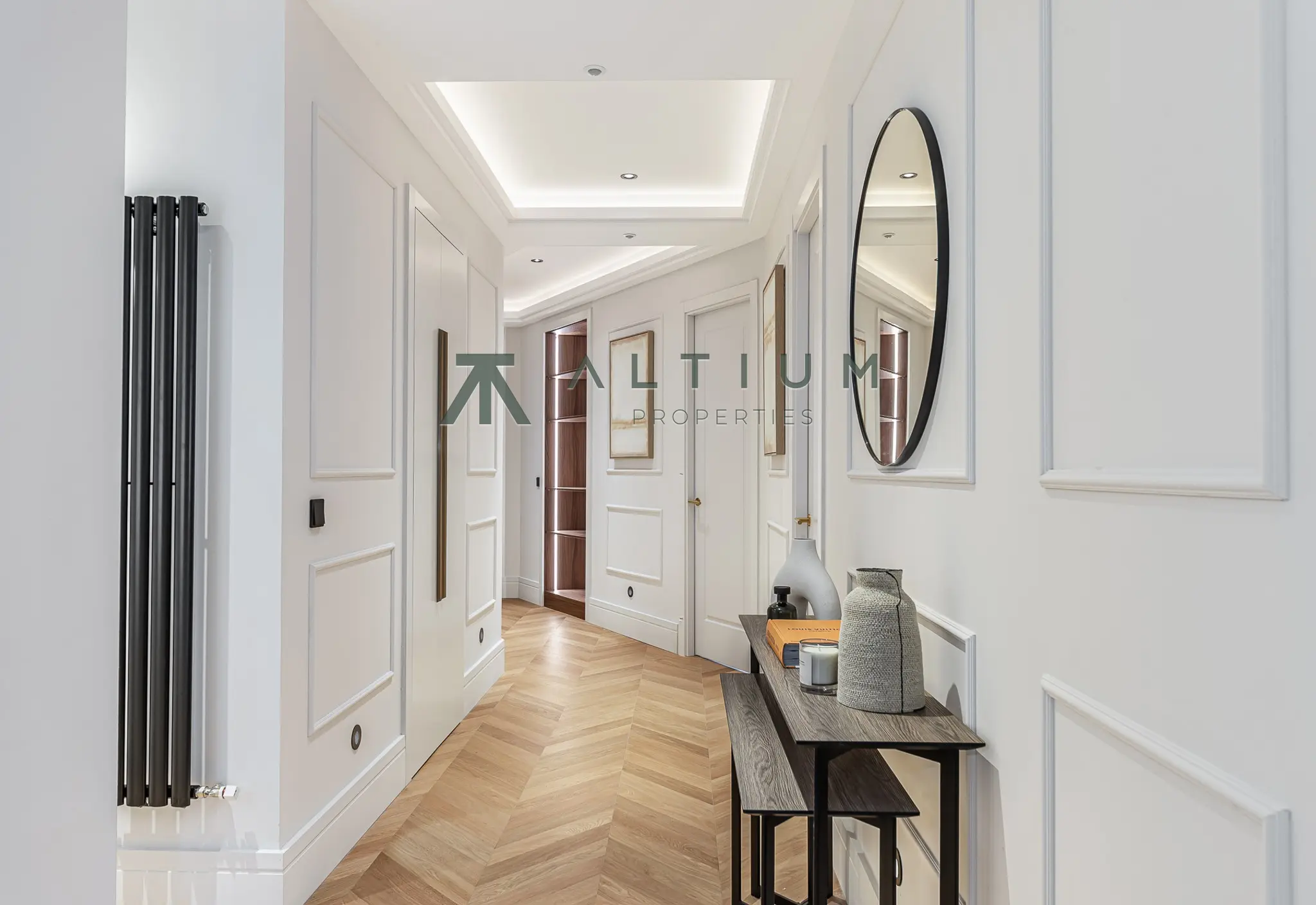 A 77 sqm living area within a grand Castellana residence