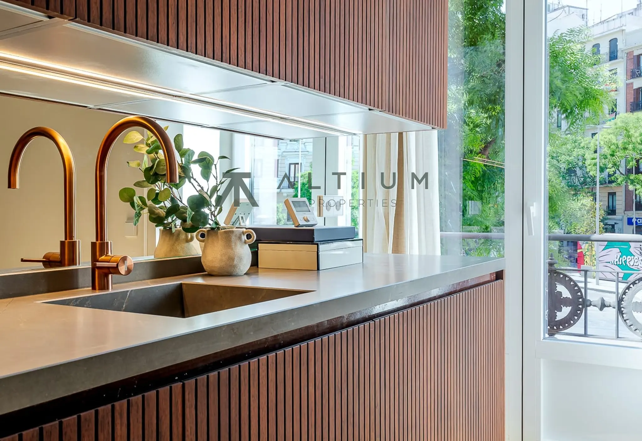 Interior en Goya — Luz sur y equilibrio residencial en Goya (13 de 42)