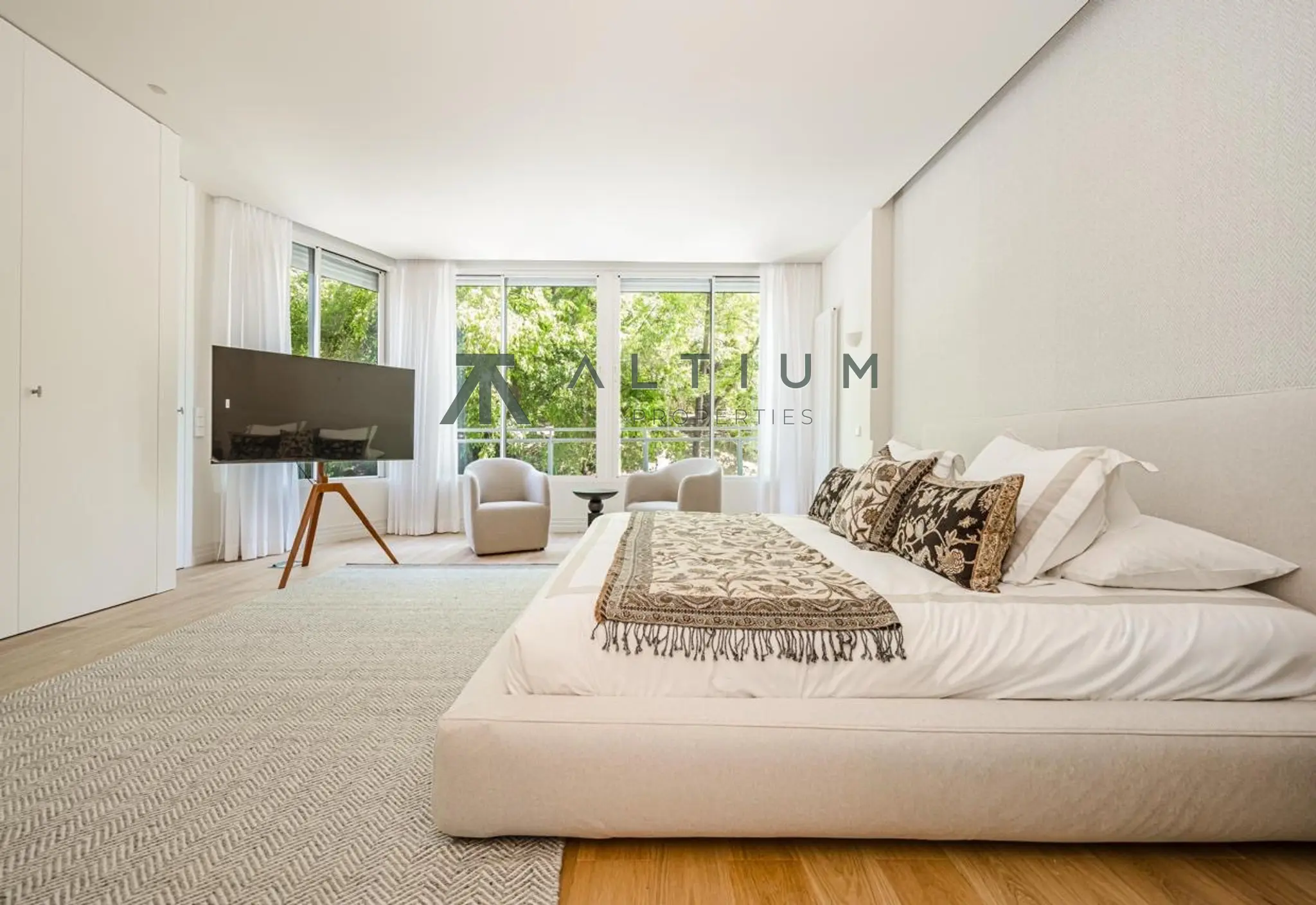 Dos suites y una tercera habitación frente al Retiro