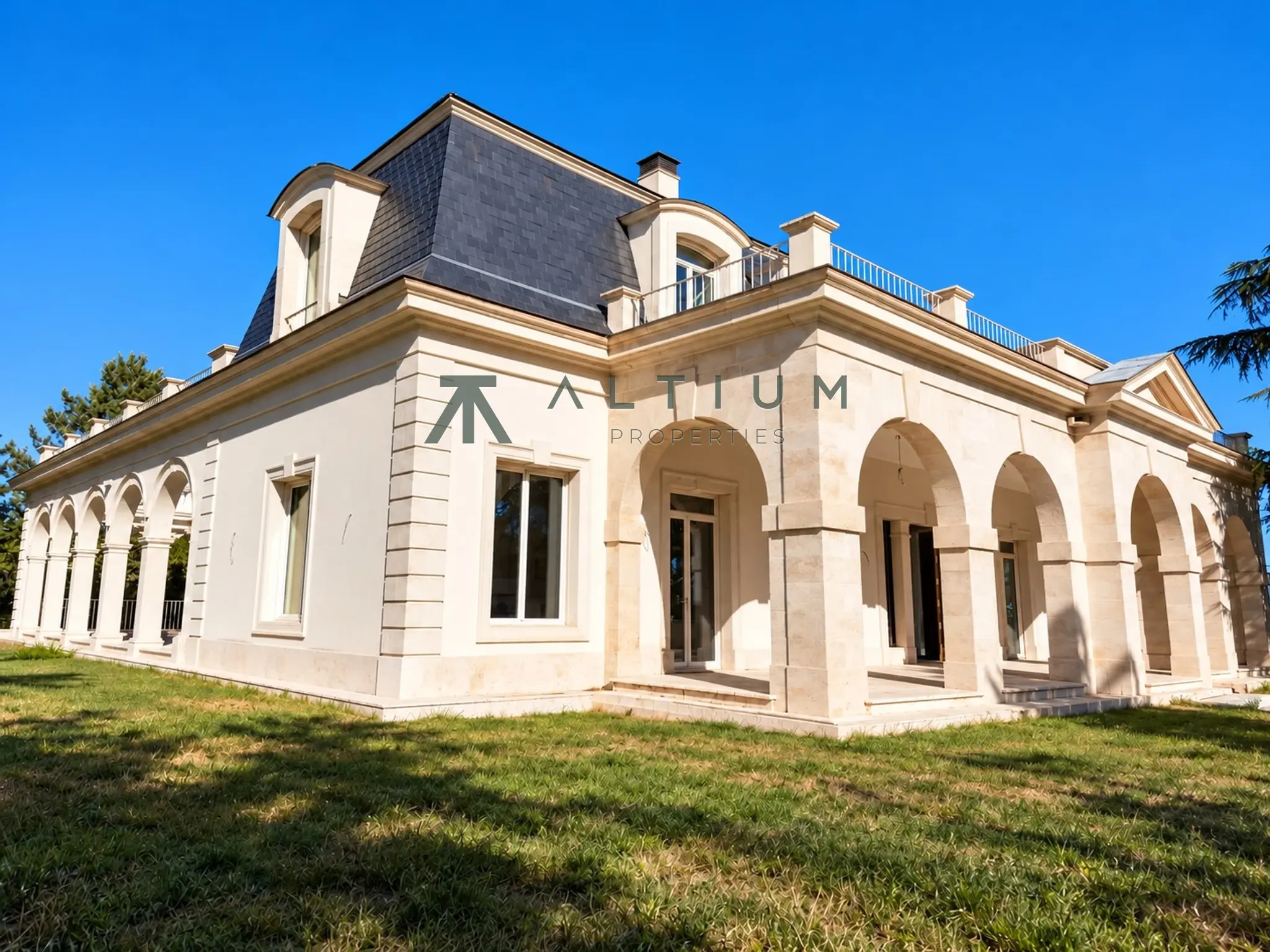 La elegancia de un château francés reinterpretada en Madrid