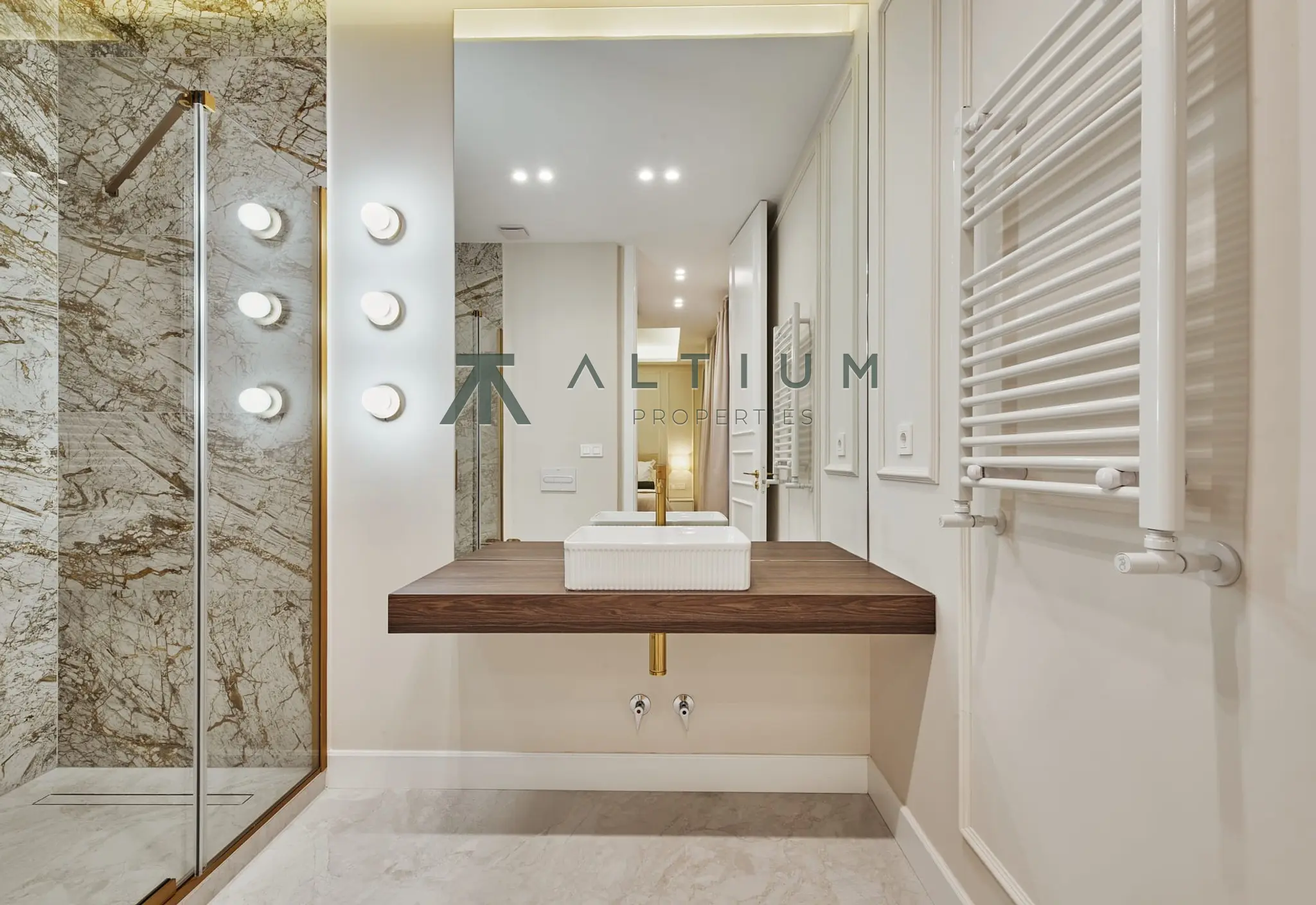 Interior en Lista — Luz de tarde y elegancia discreta en Salamanca (20 de 29)