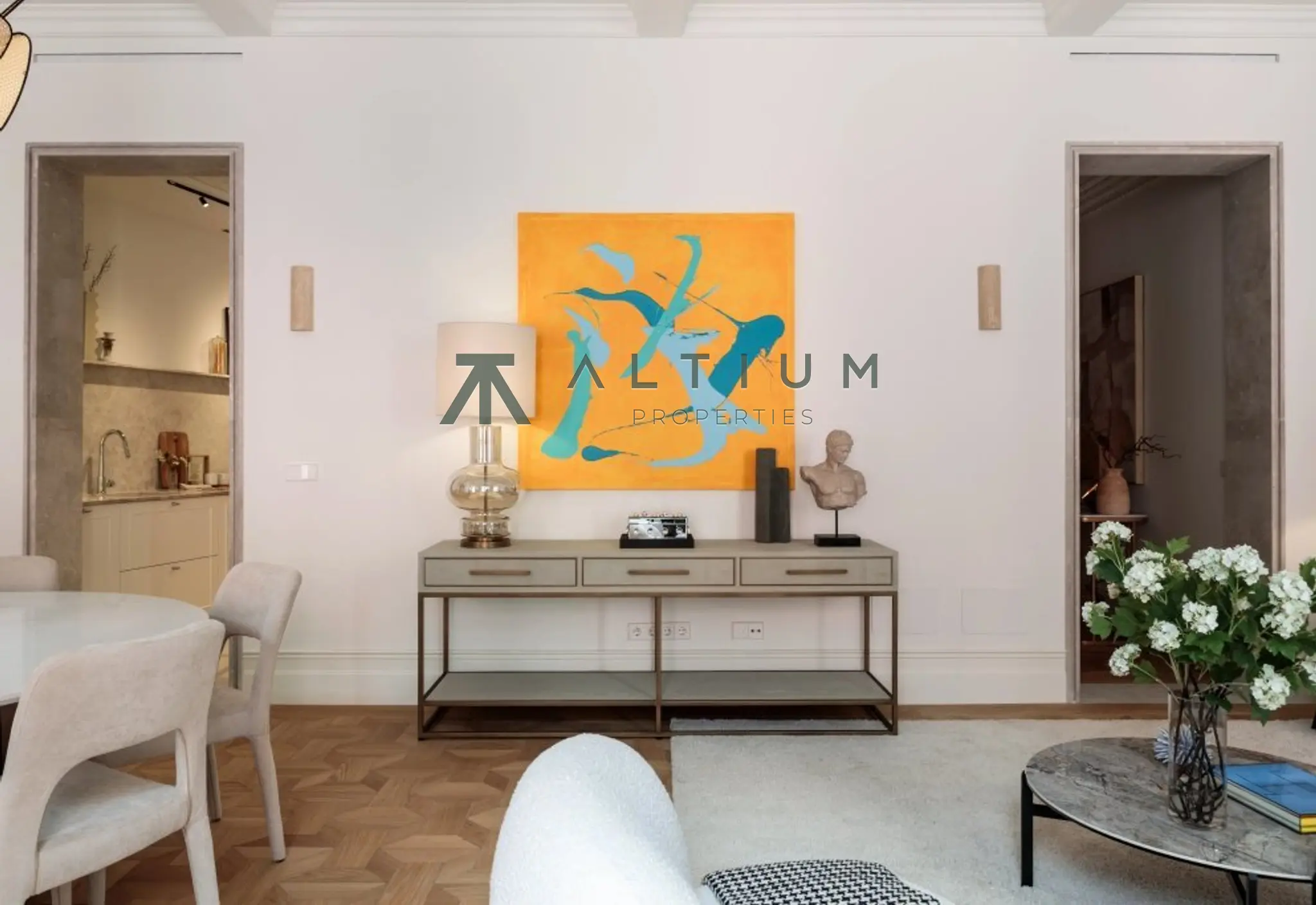 Arquitectura de 1900 reinterpretada con piedra y roble