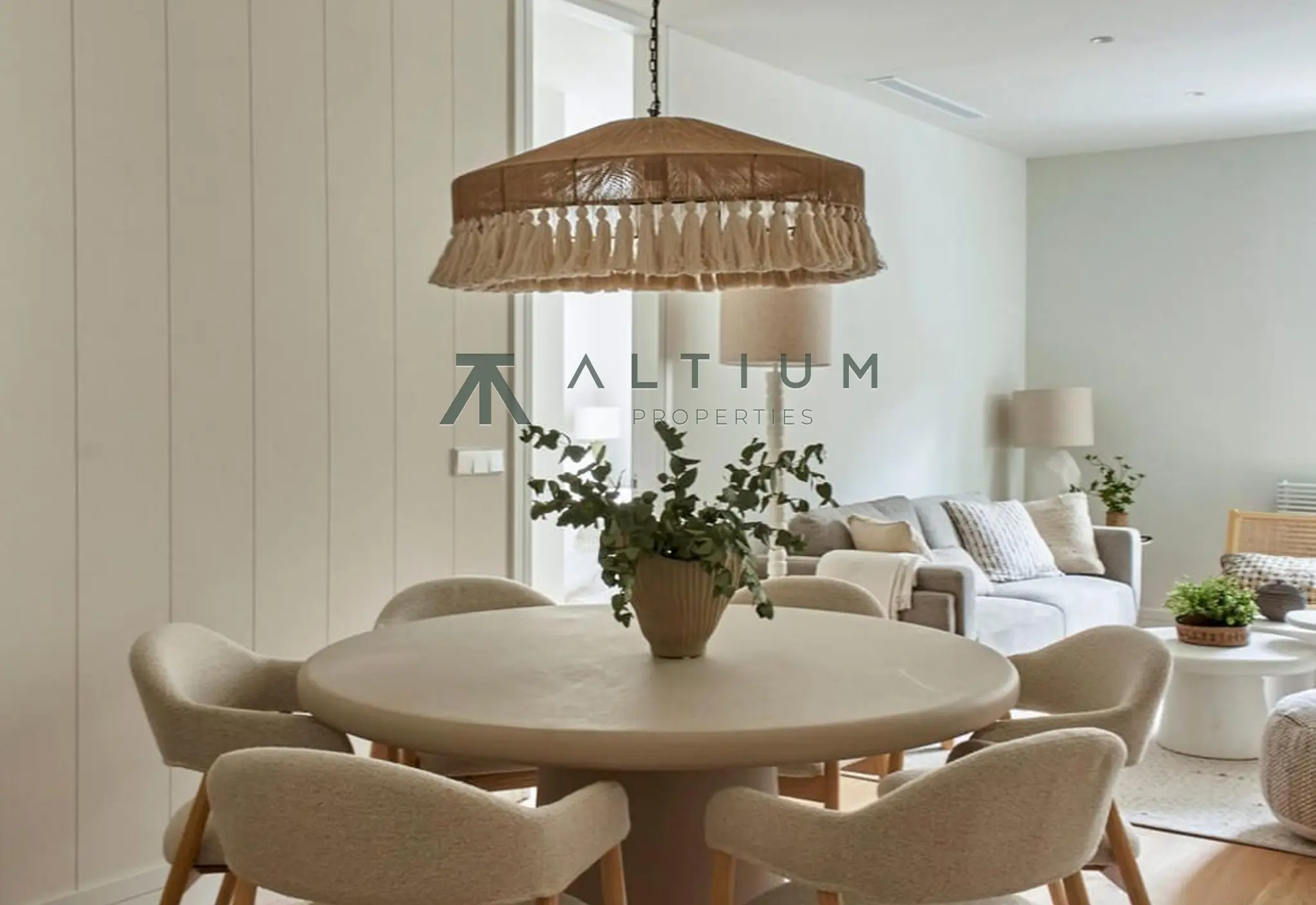 Diseño contemporáneo y luz de mañana en Almagro