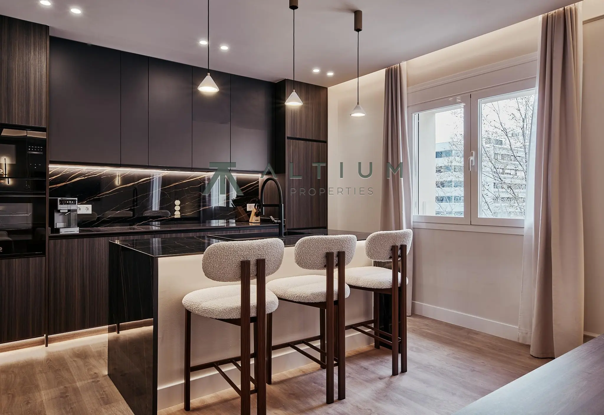 Interior en Castellana — Luz del suroeste sobre el Barrio de Salamanca (8 de 35)