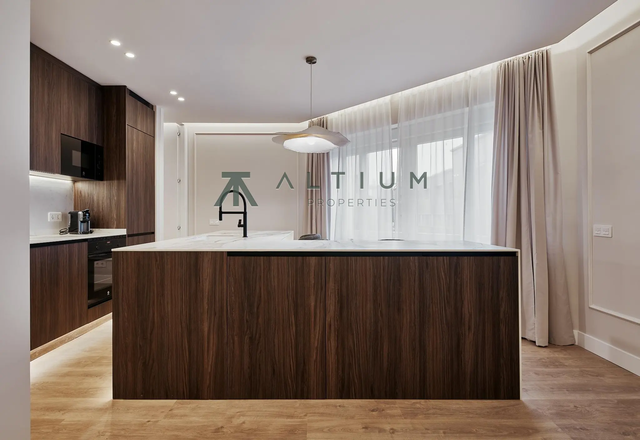 Interior en Ibiza — Orientación suroeste y confort junto al Retiro (14 de 34)