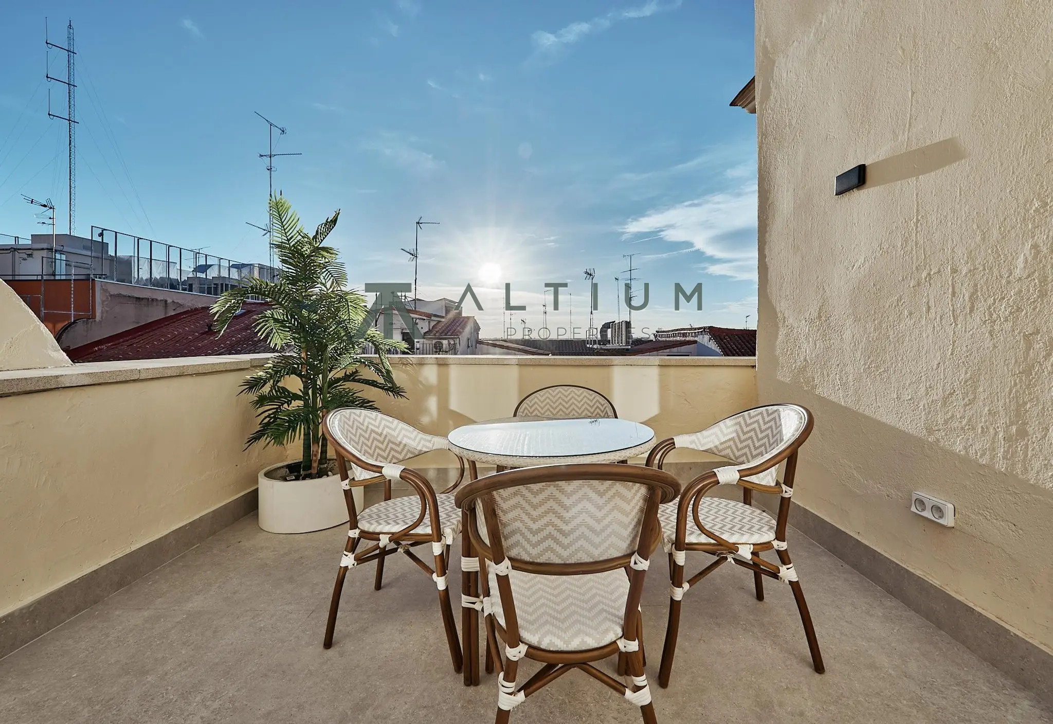 Interior en Palacio — Ático con terraza privada en el centro de Madrid (37 de 44)
