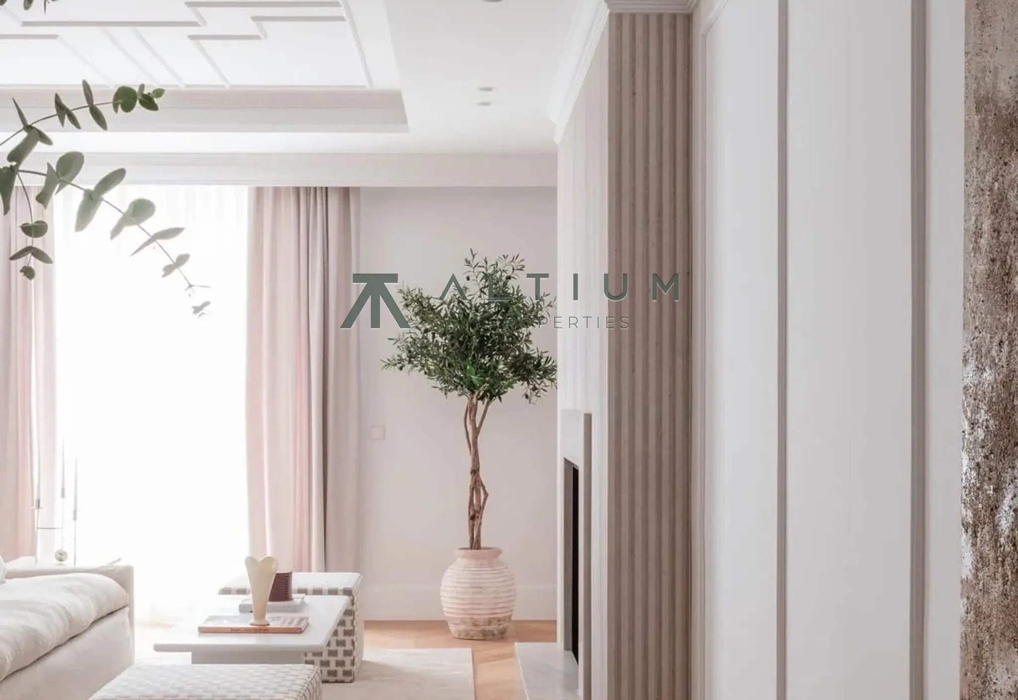 Una vivienda exterior de gran formato en finca señorial