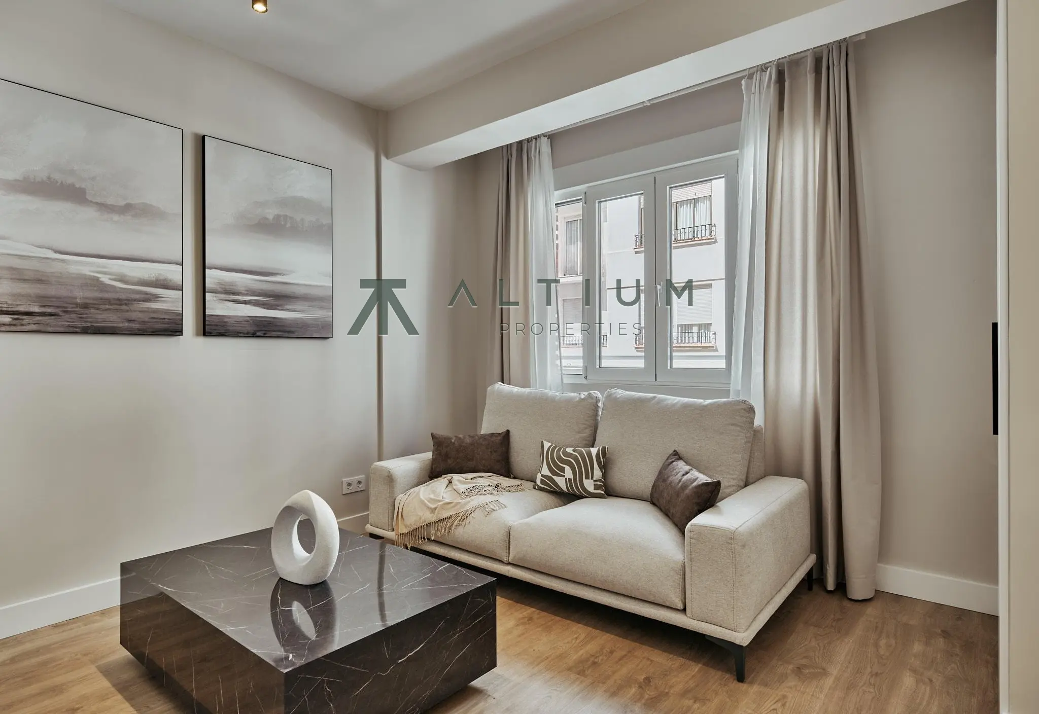 A renovated exterior-facing second-floor home in Lista