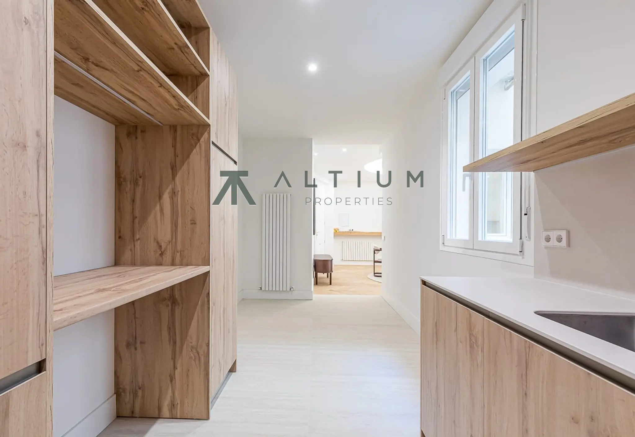 Interior en Malasaña — Amplitud y vida cultural en Universidad (14 de 49)
